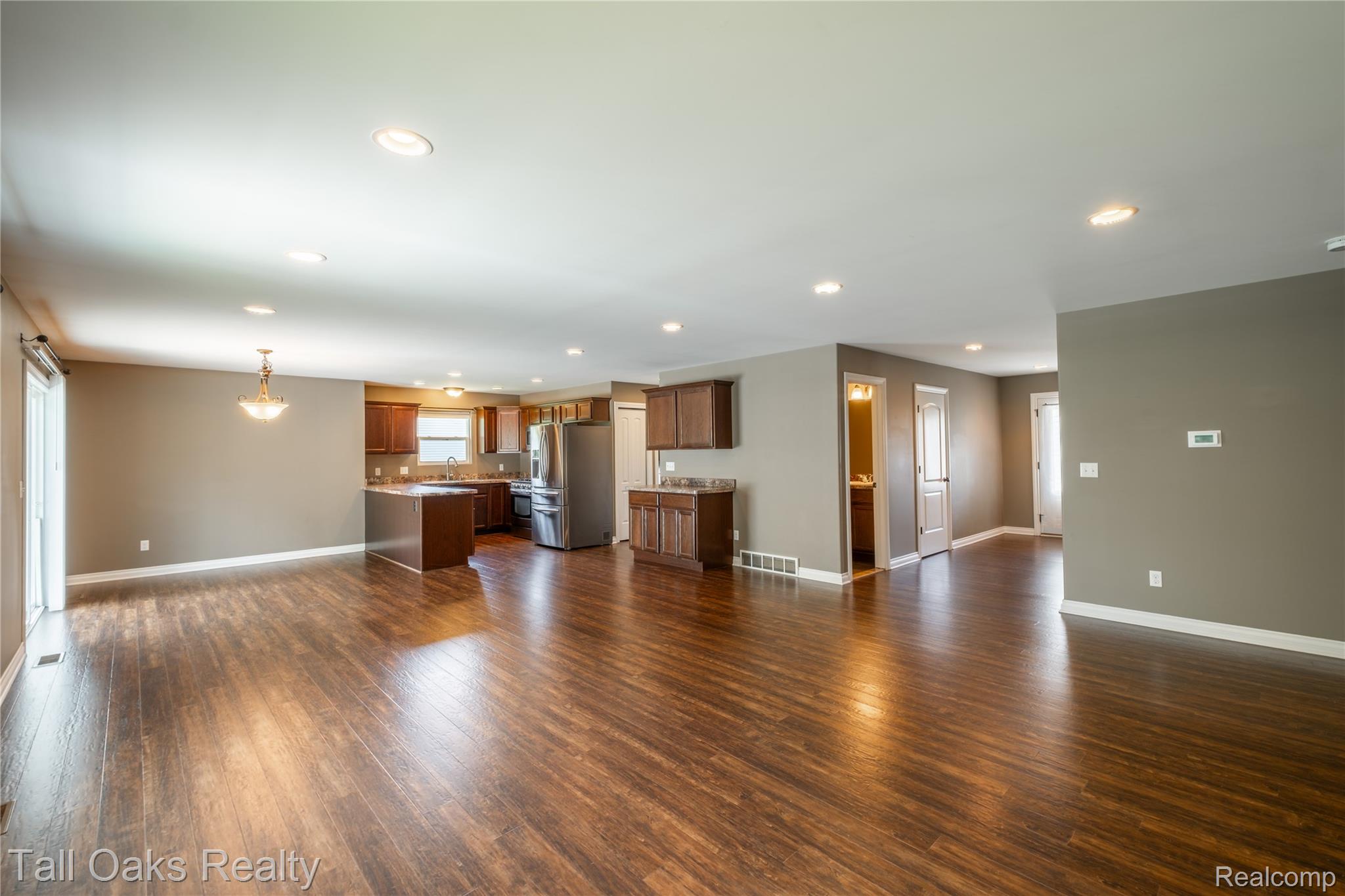 291 Golfside Drive Property Photo 8