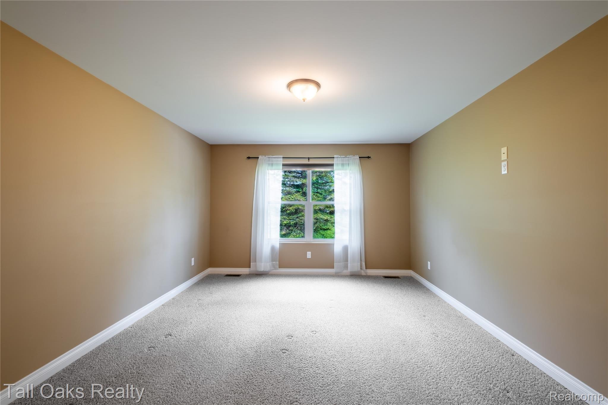 291 Golfside Drive Property Photo 12