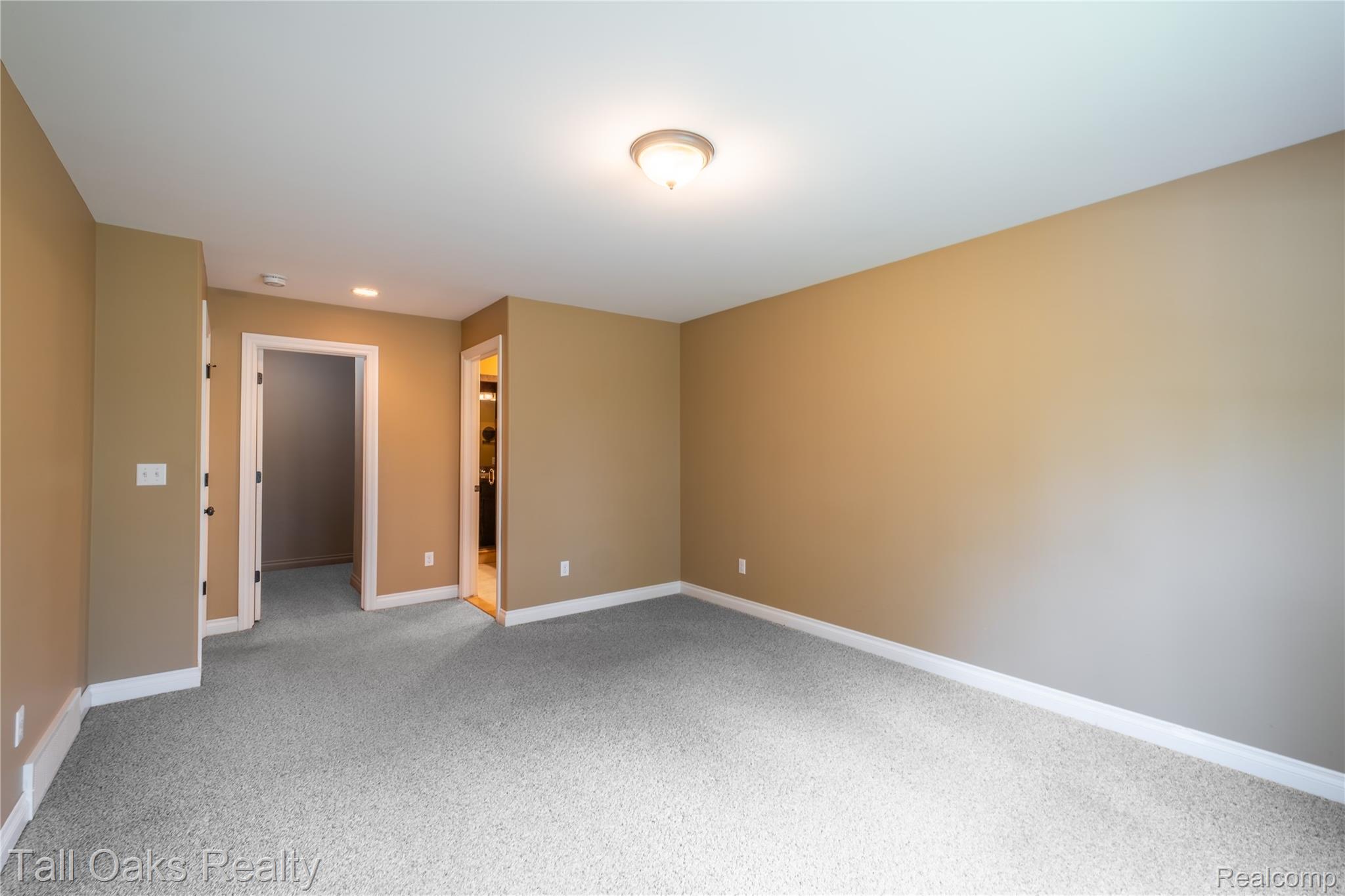 291 Golfside Drive Property Photo 13