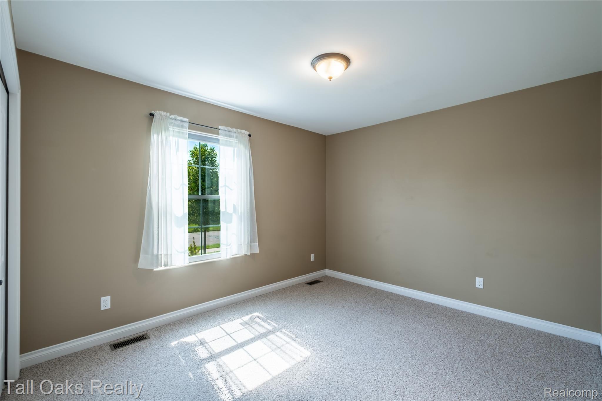 291 Golfside Drive Property Photo 17