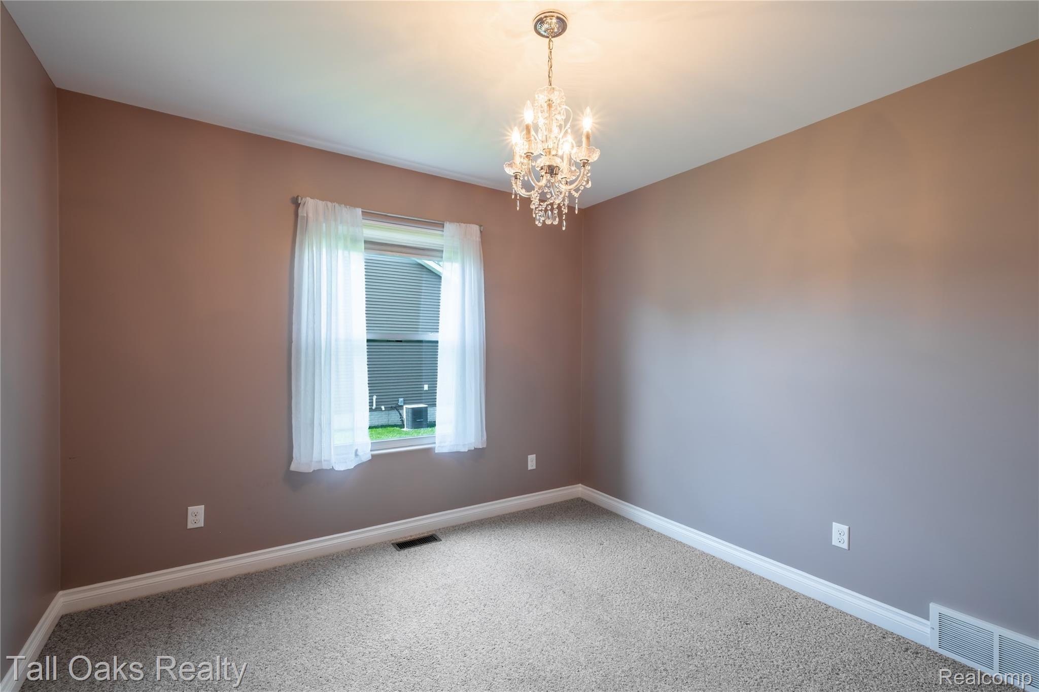 291 Golfside Drive Property Photo 18