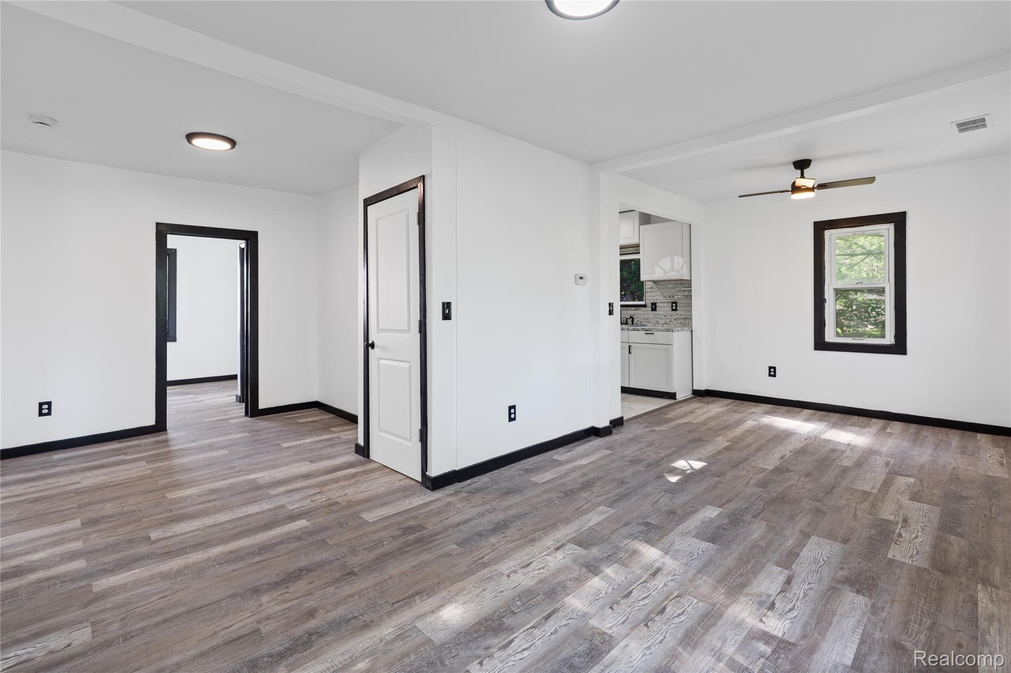 8053 Leadley Avenue Property Photo 9