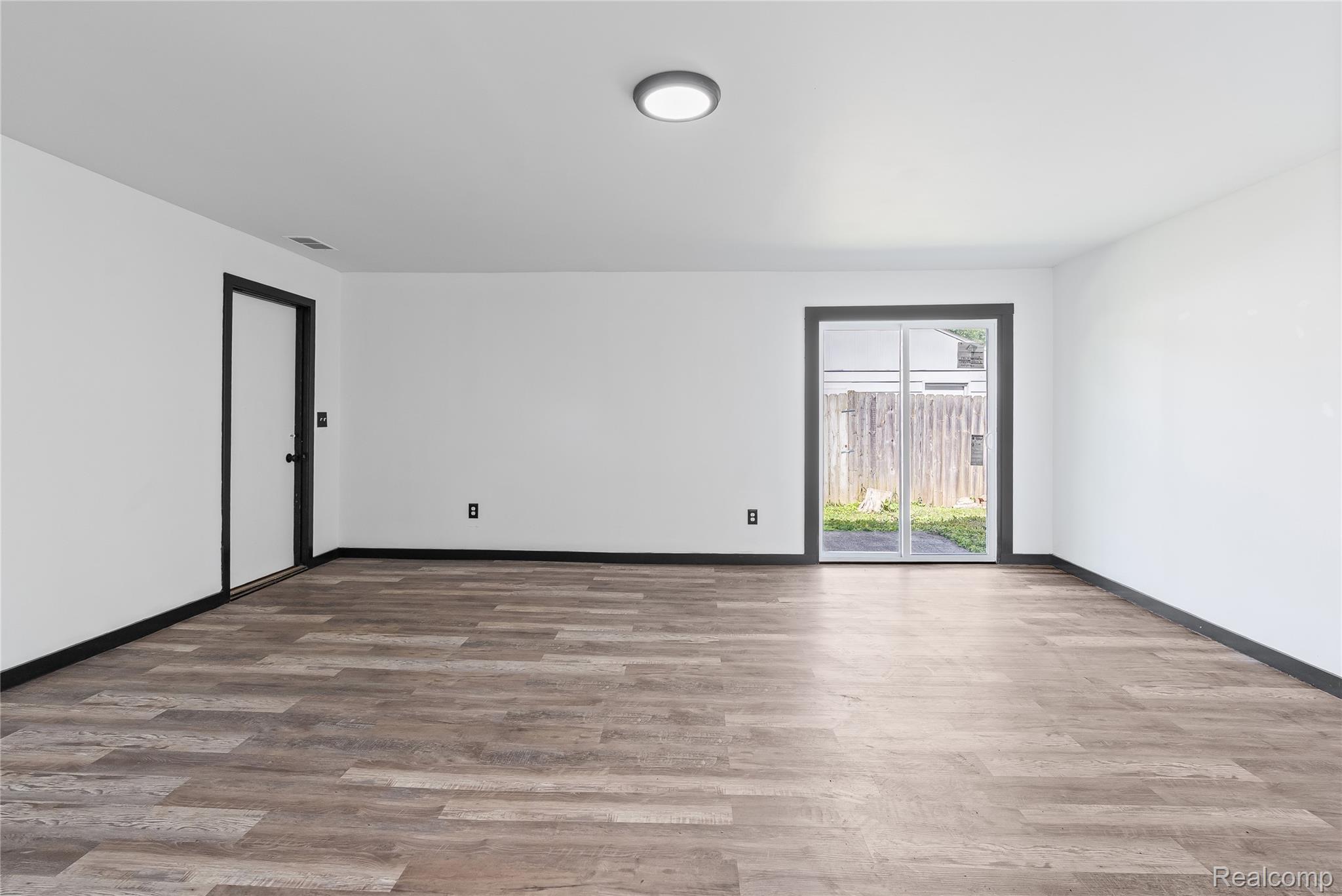 8053 Leadley Avenue Property Photo 24