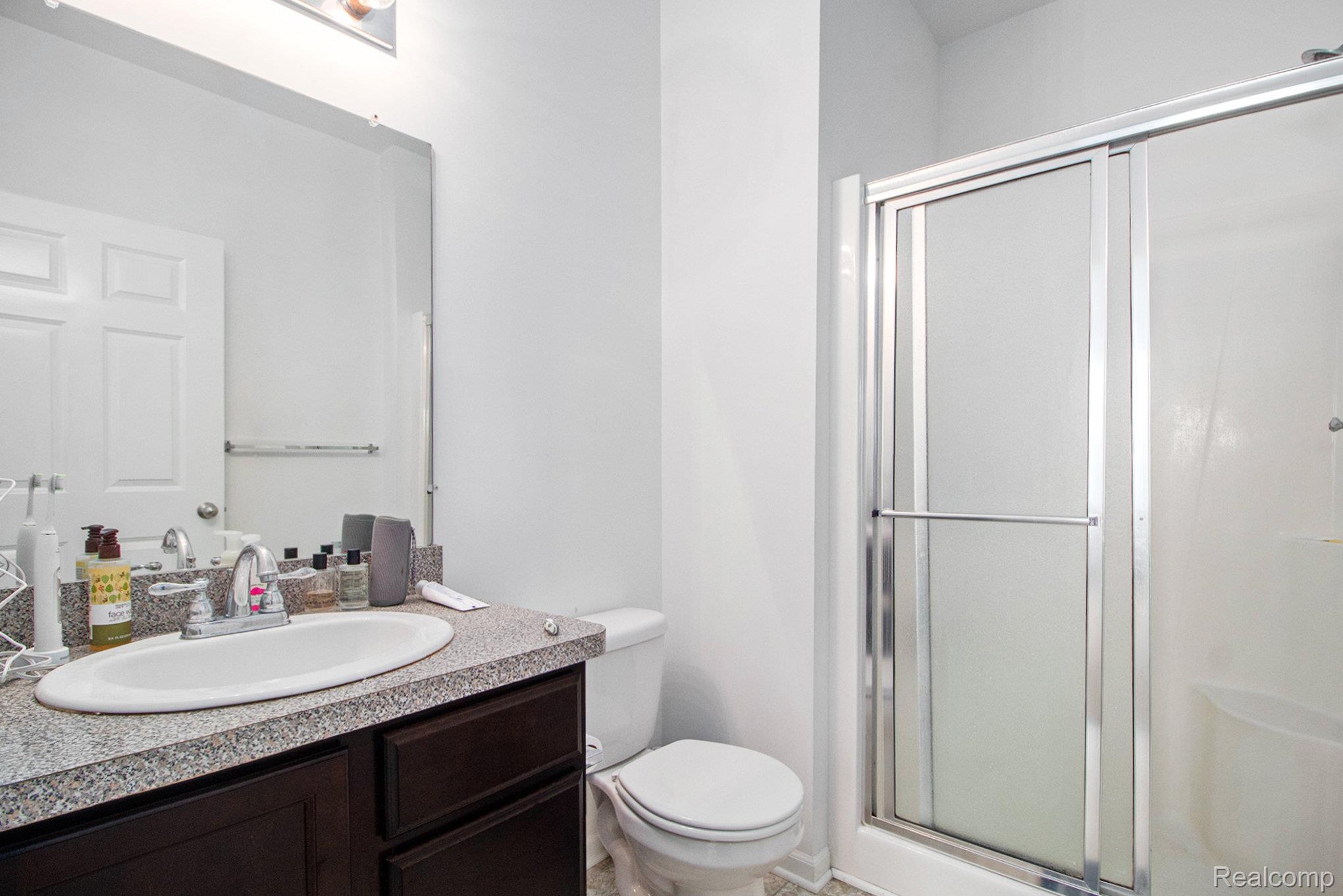 1043 E Summerfield Glen Circle Property Photo 14