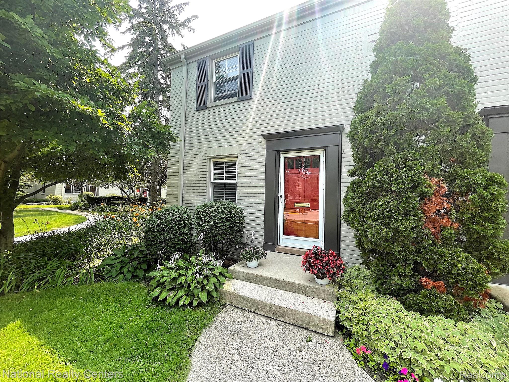 1704 Graefield Road Property Photo 1