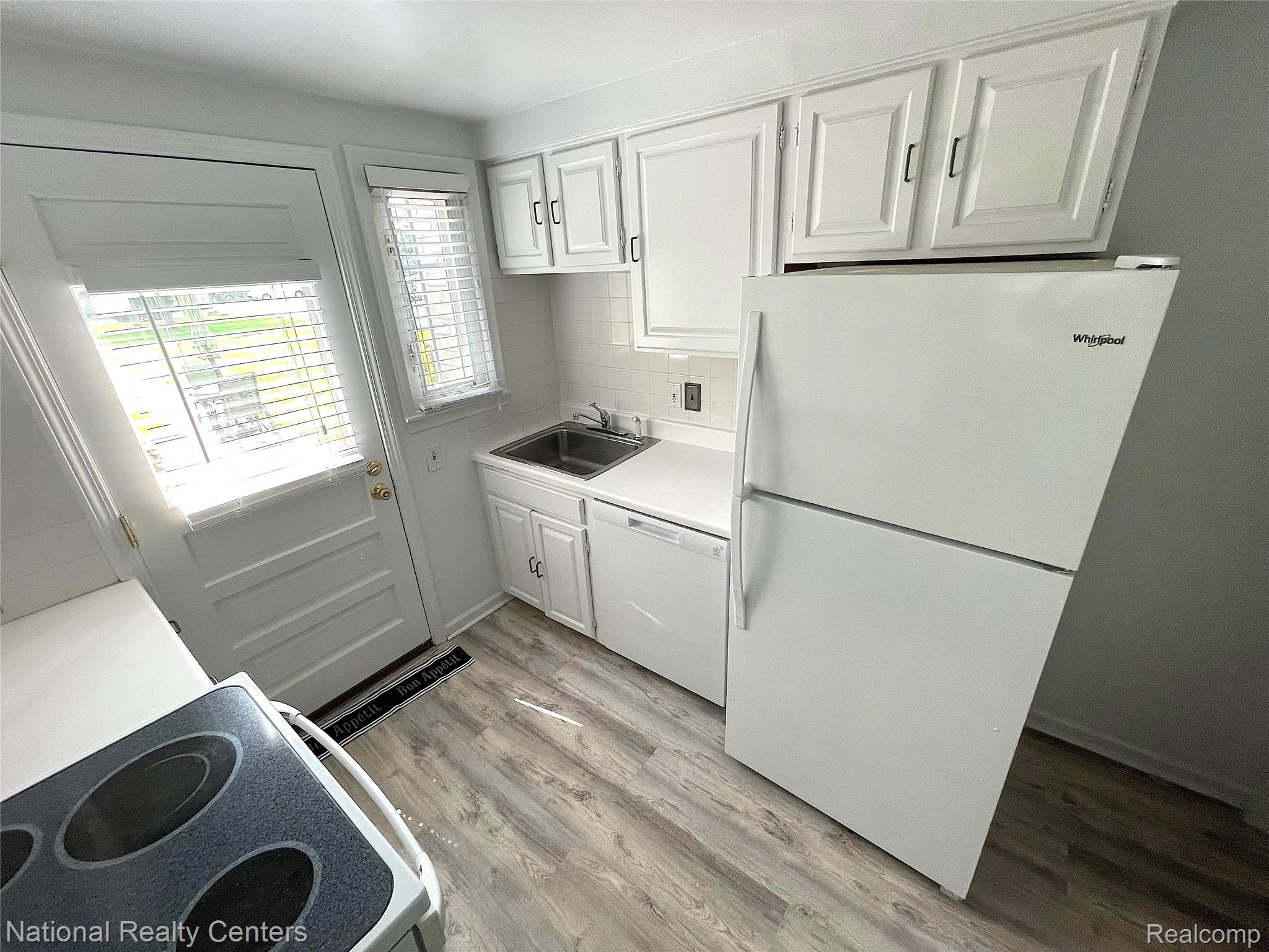 1704 Graefield Road Property Photo 5