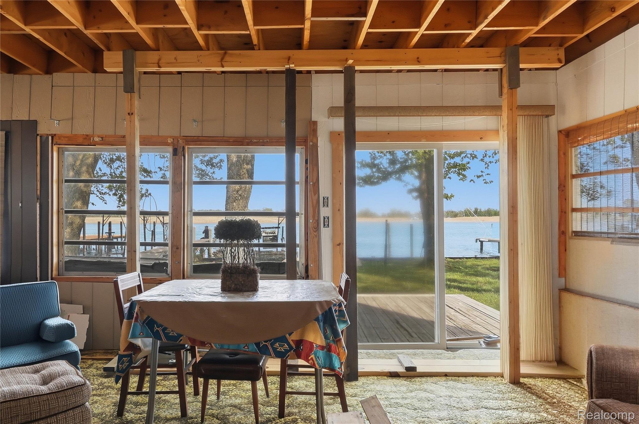 6556 Dickinson Island Property Photo 15