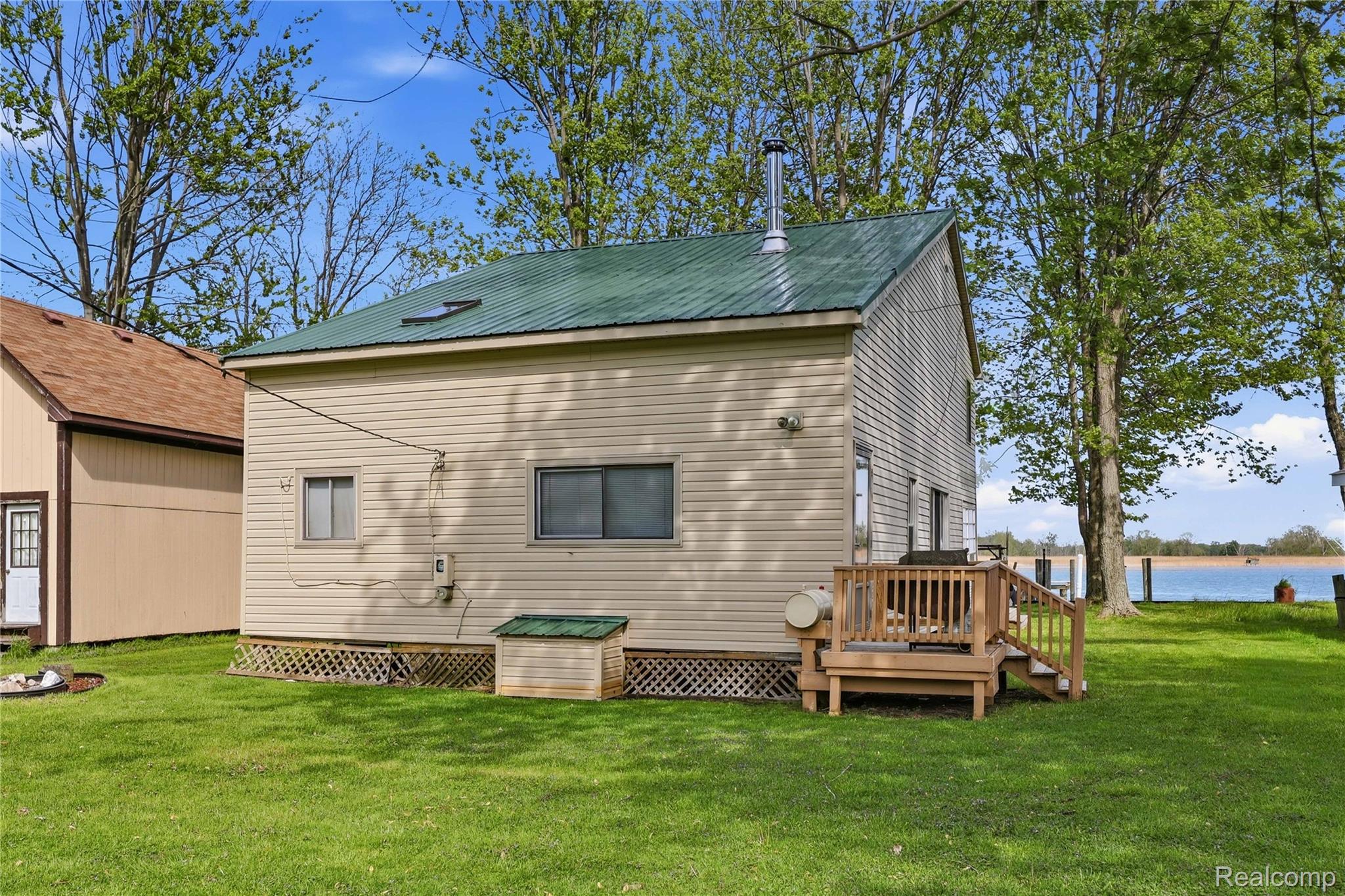 6556 Dickinson Island Property Photo 26