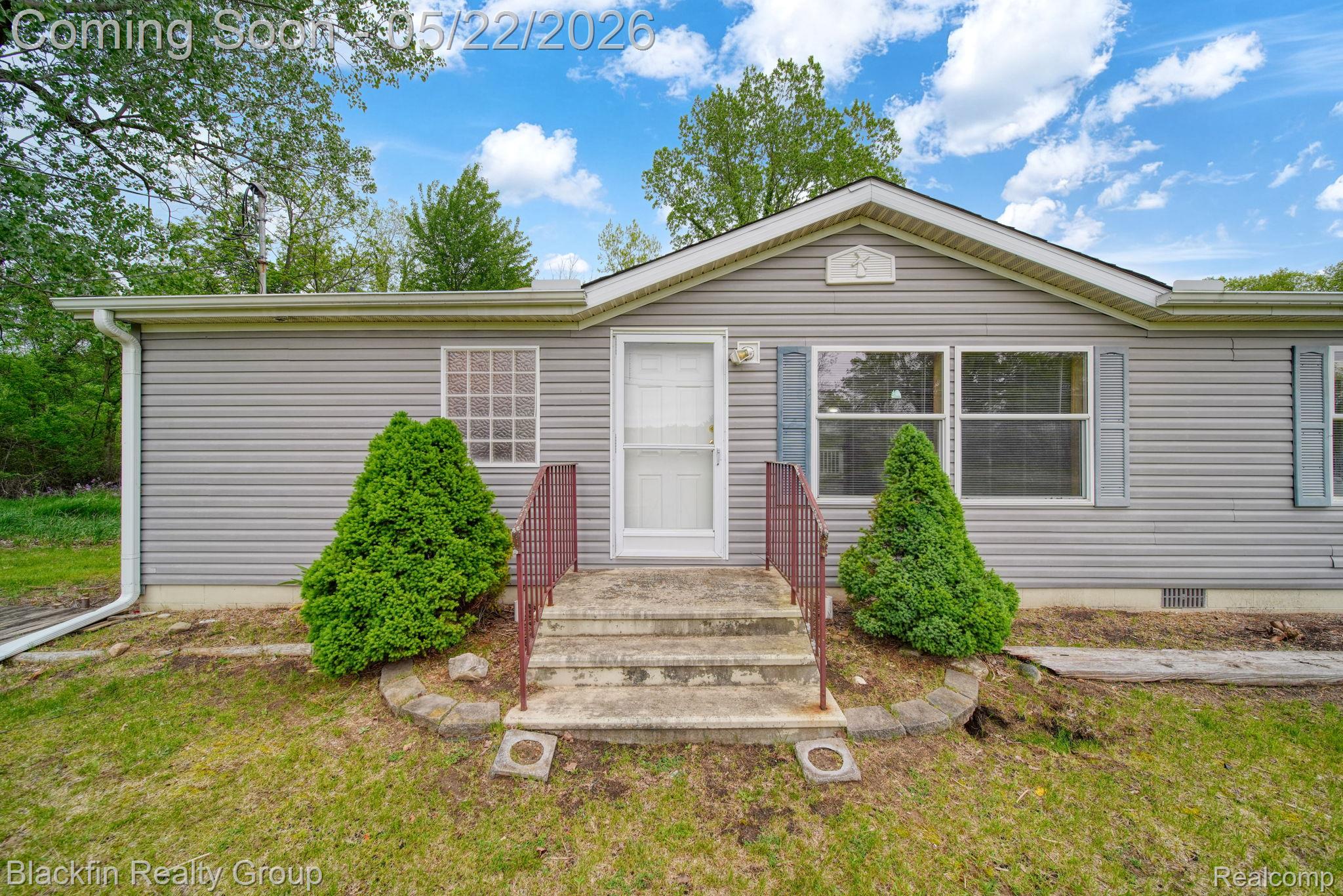7001 Sweezy Lake Road Property Photo 4