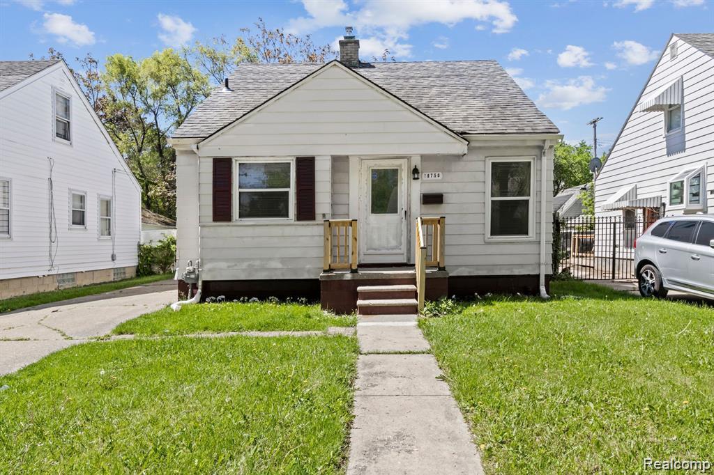 18750 Kingsville Street Property Photo 1