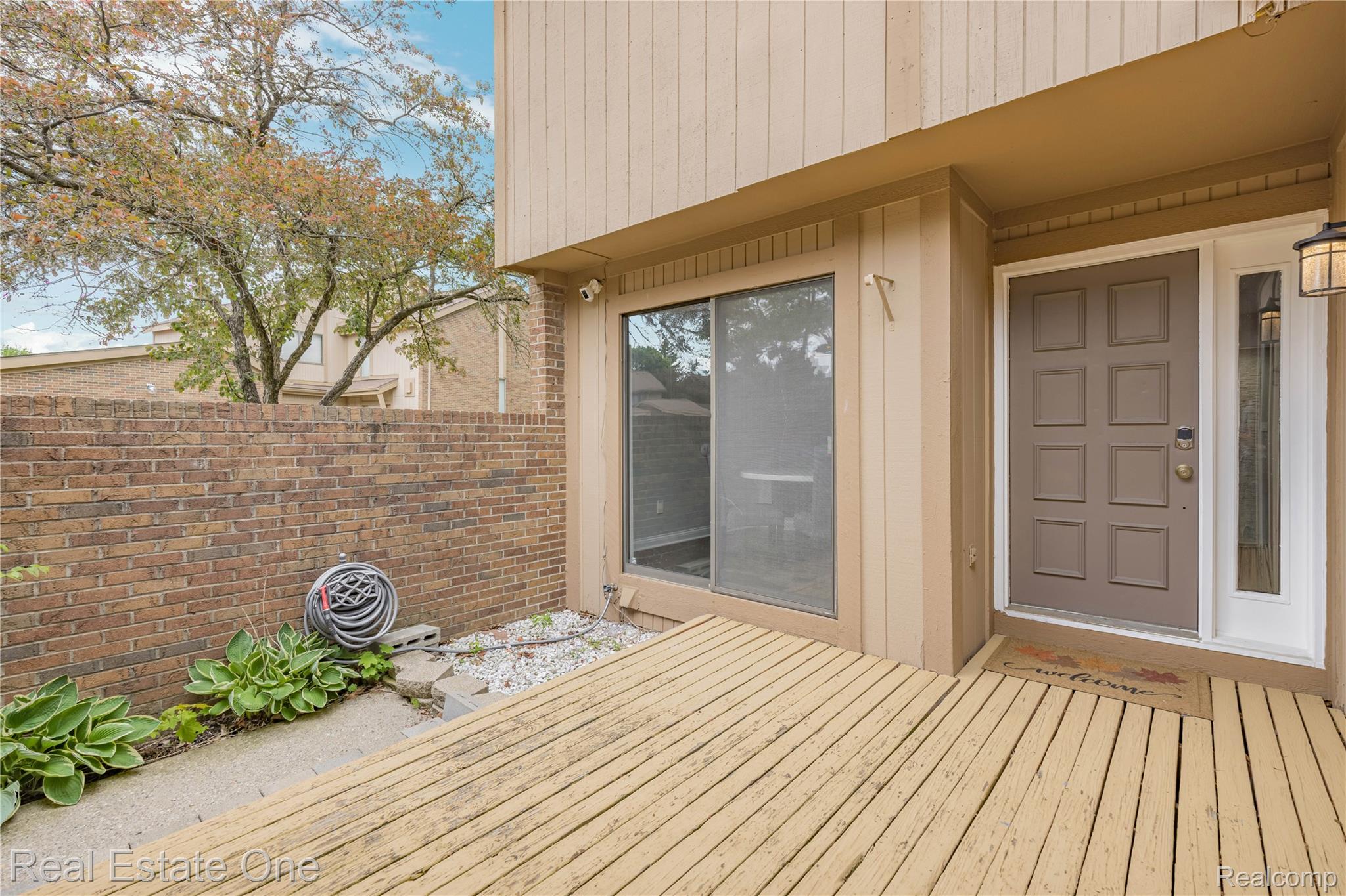 5345 Wright Way Property Photo 6