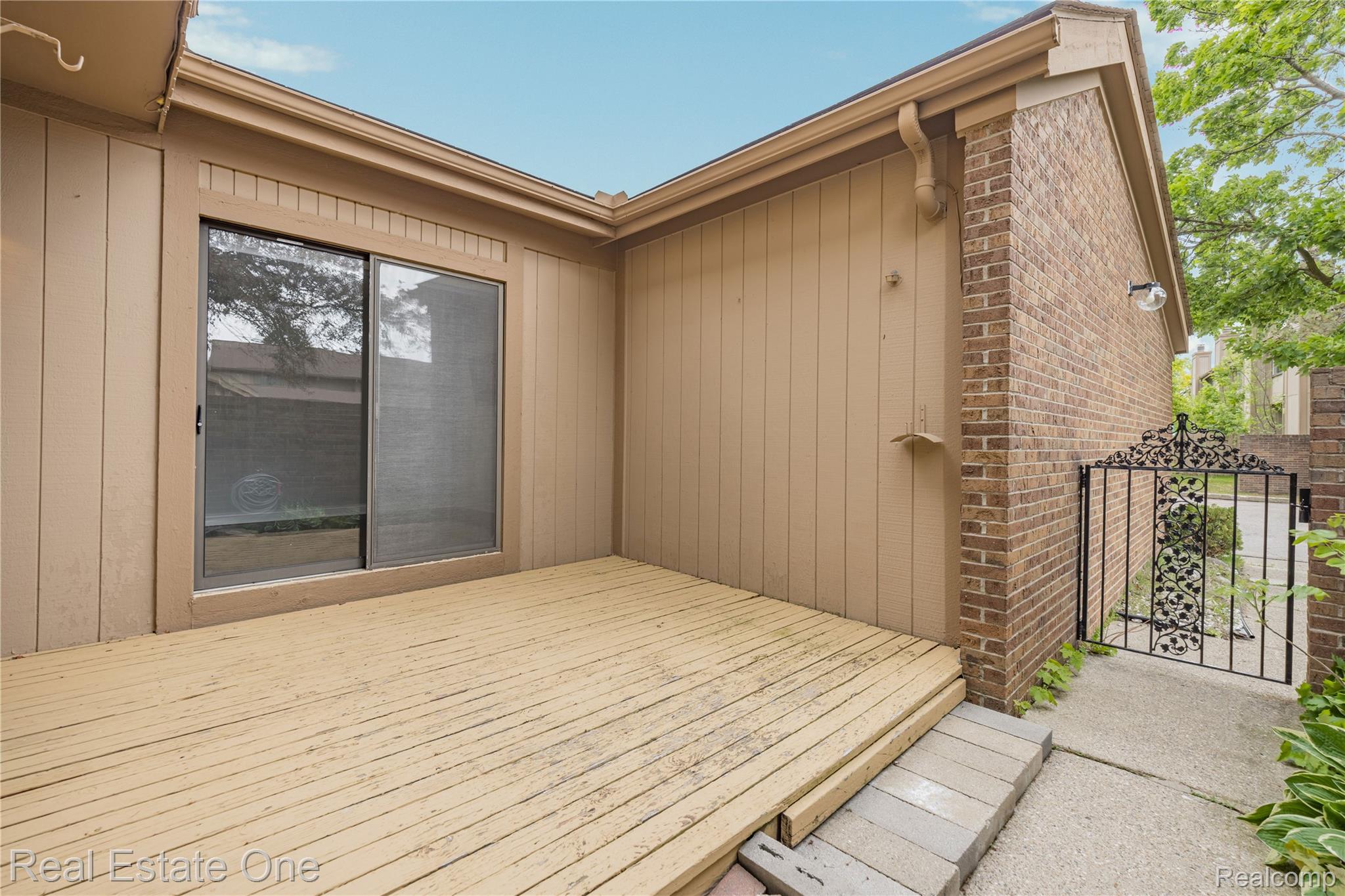 5345 Wright Way Property Photo 7