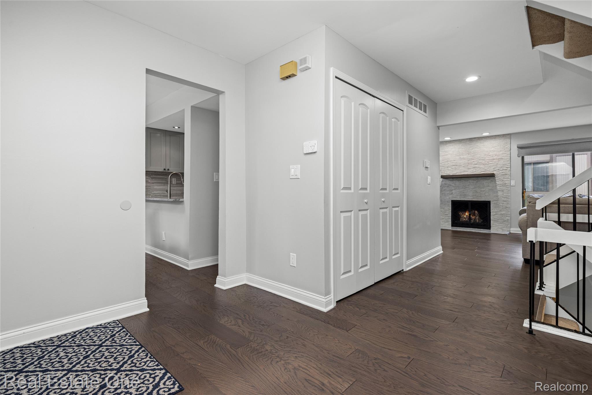 5345 Wright Way Property Photo 10