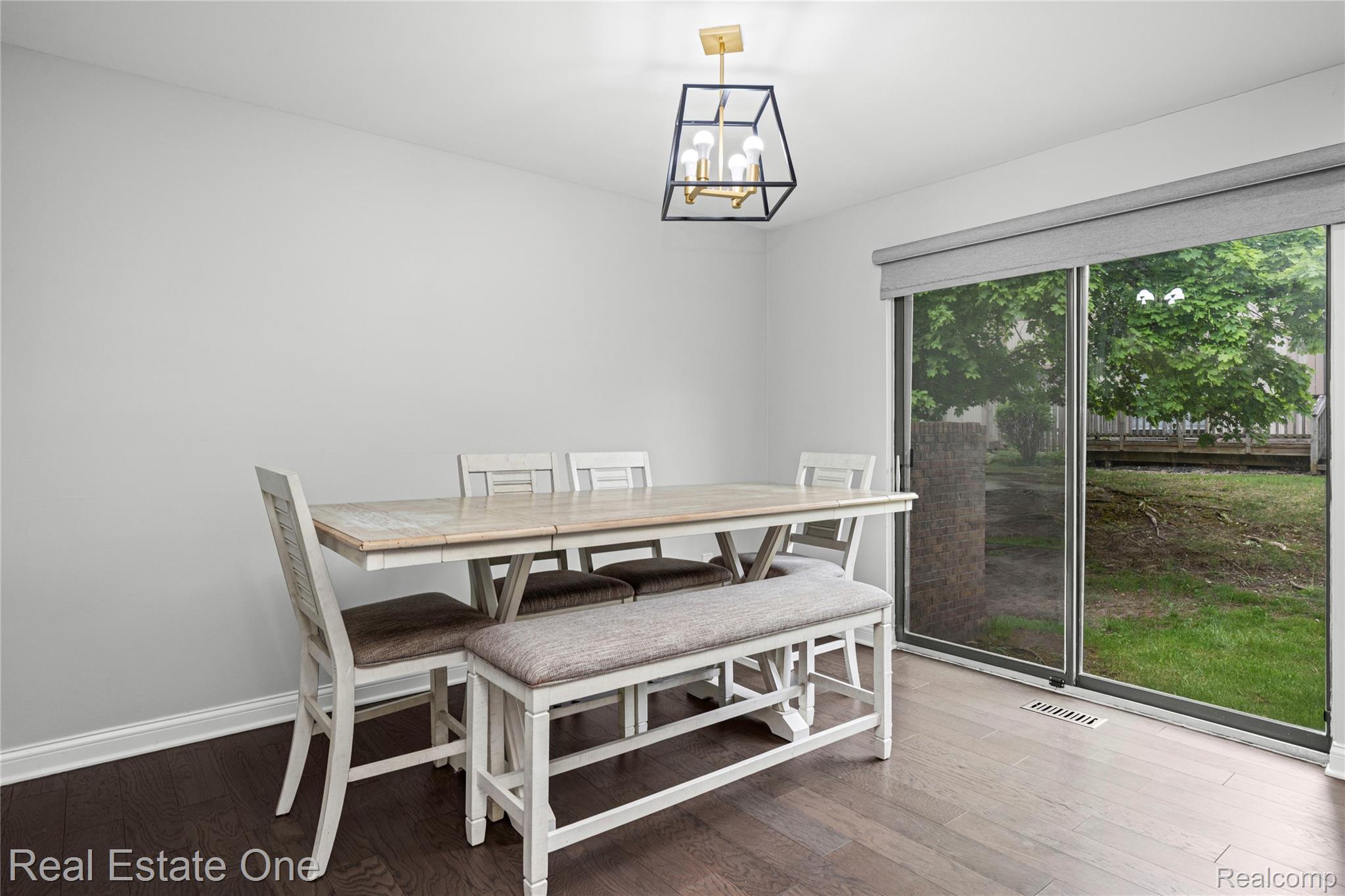 5345 Wright Way Property Photo 18