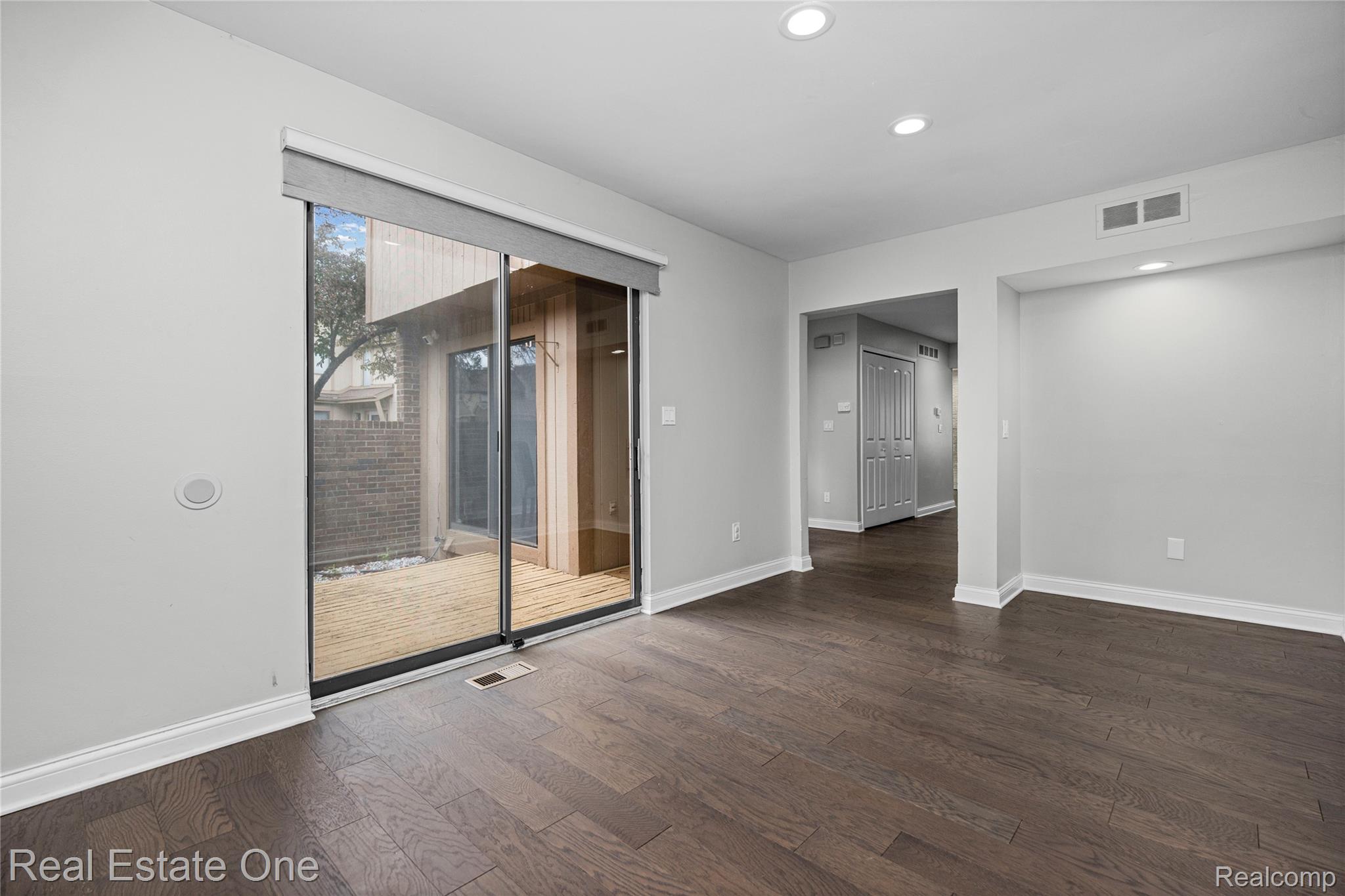5345 Wright Way Property Photo 33