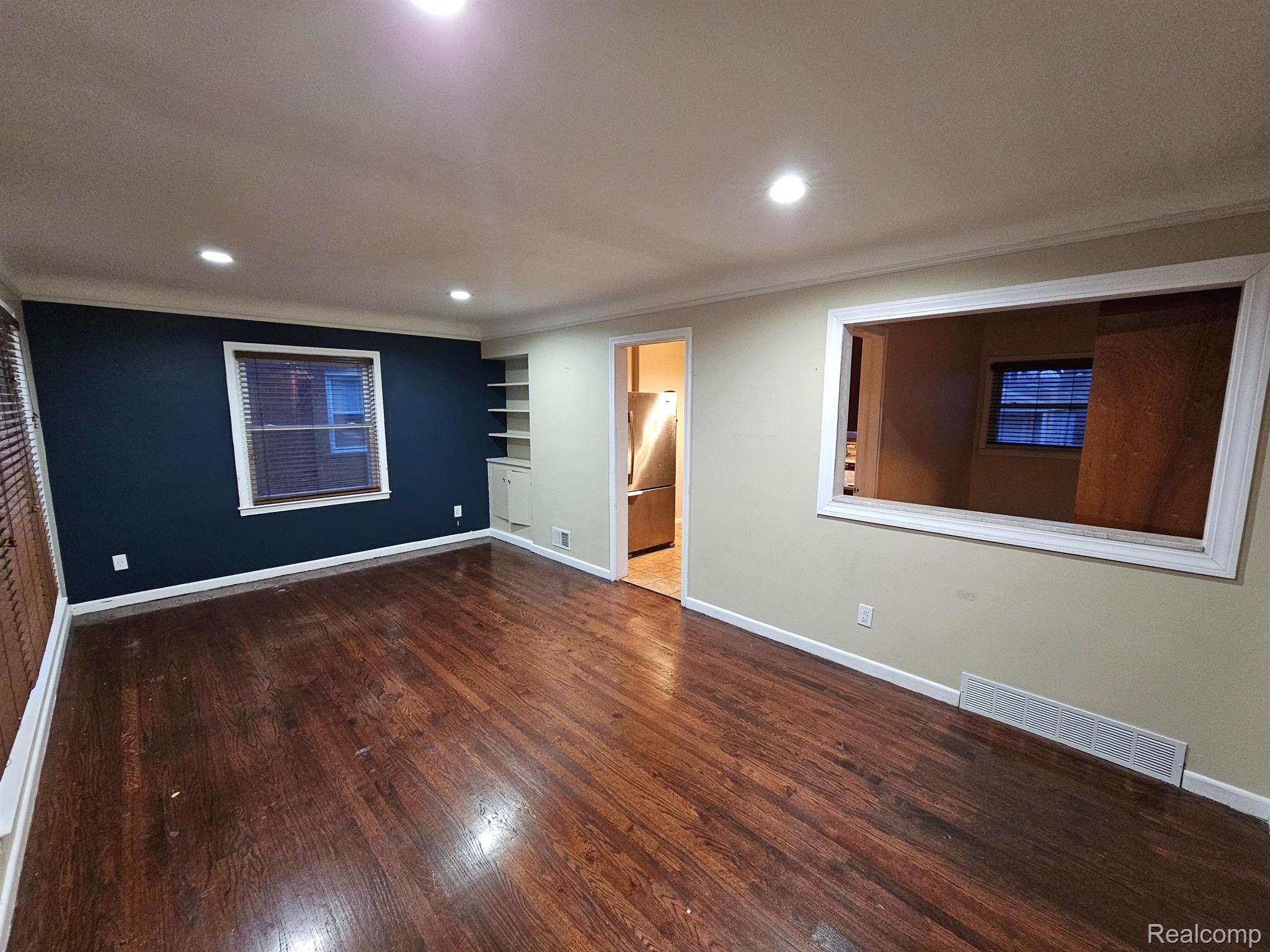 1501 N Silvery Lane Property Photo 11