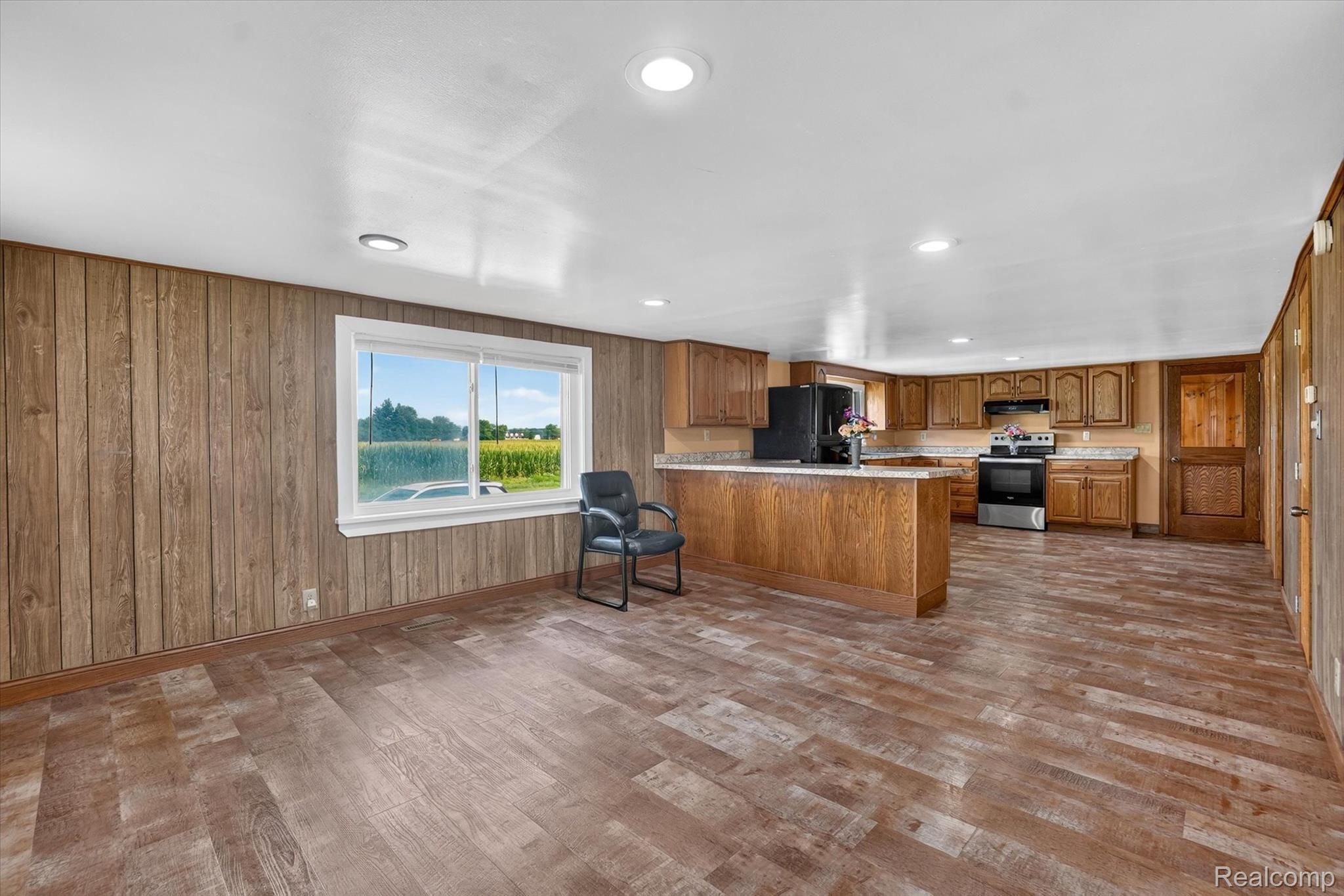 5660 Tittabawassee Road Property Photo 13