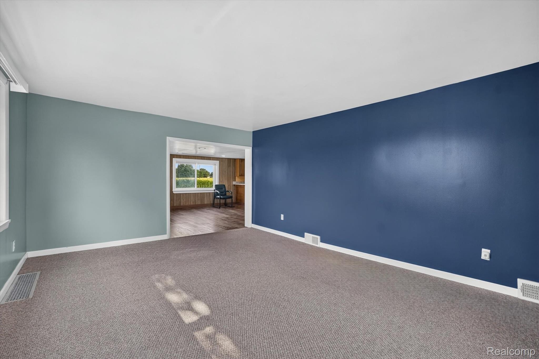 5660 Tittabawassee Road Property Photo 15