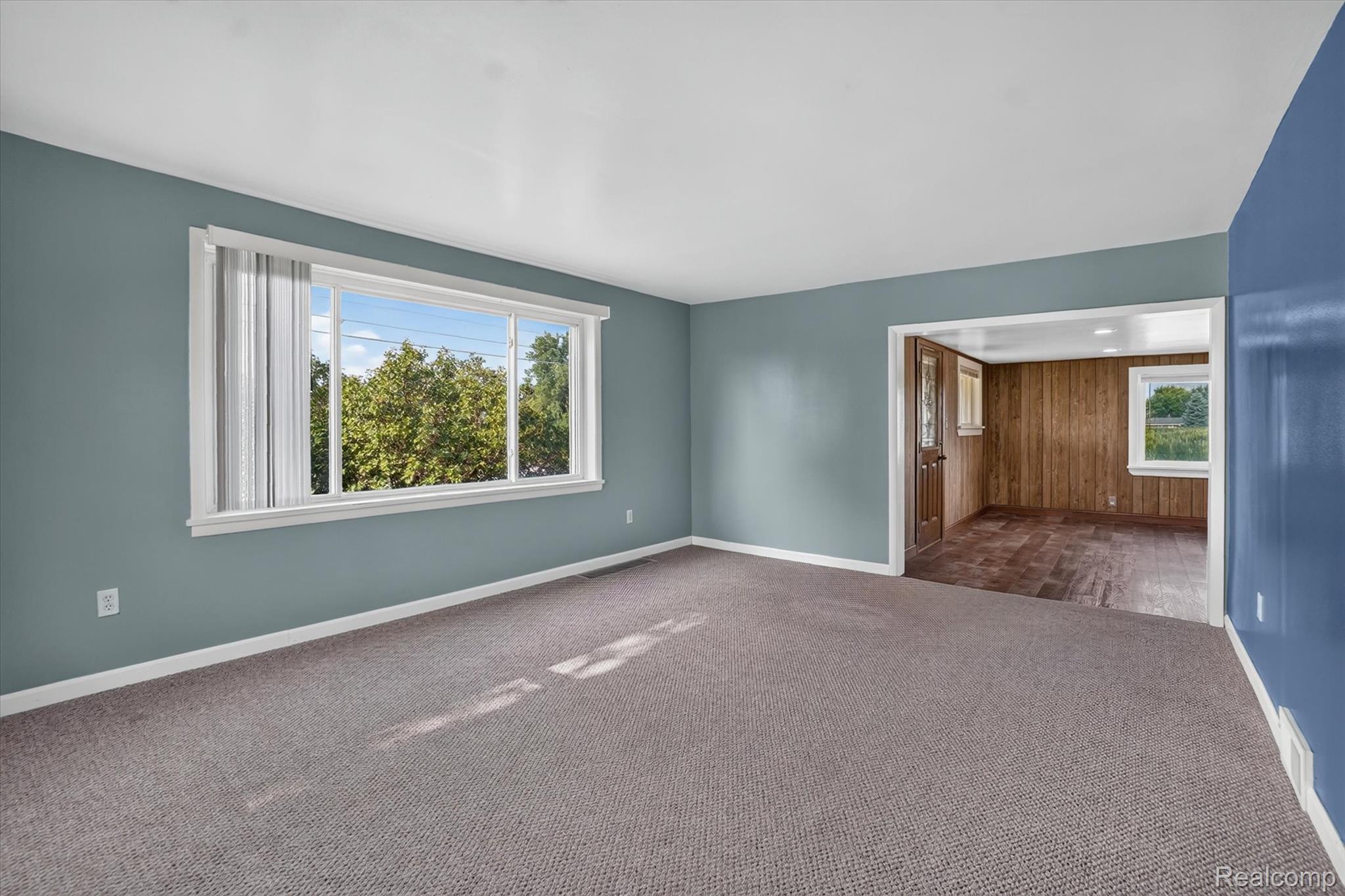 5660 Tittabawassee Road Property Photo 16