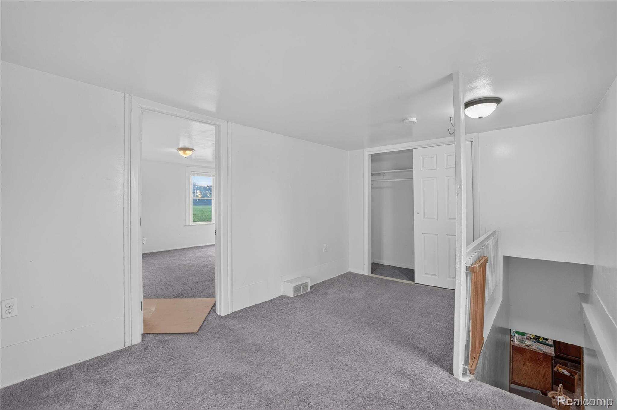 5660 Tittabawassee Road Property Photo 20