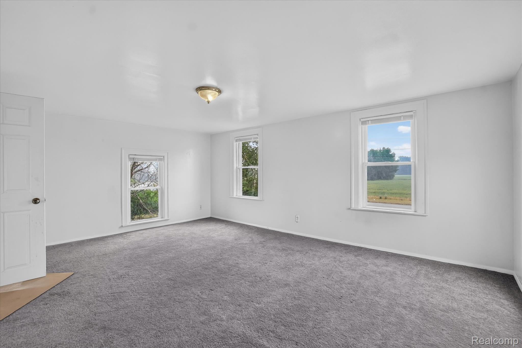 5660 Tittabawassee Road Property Photo 23