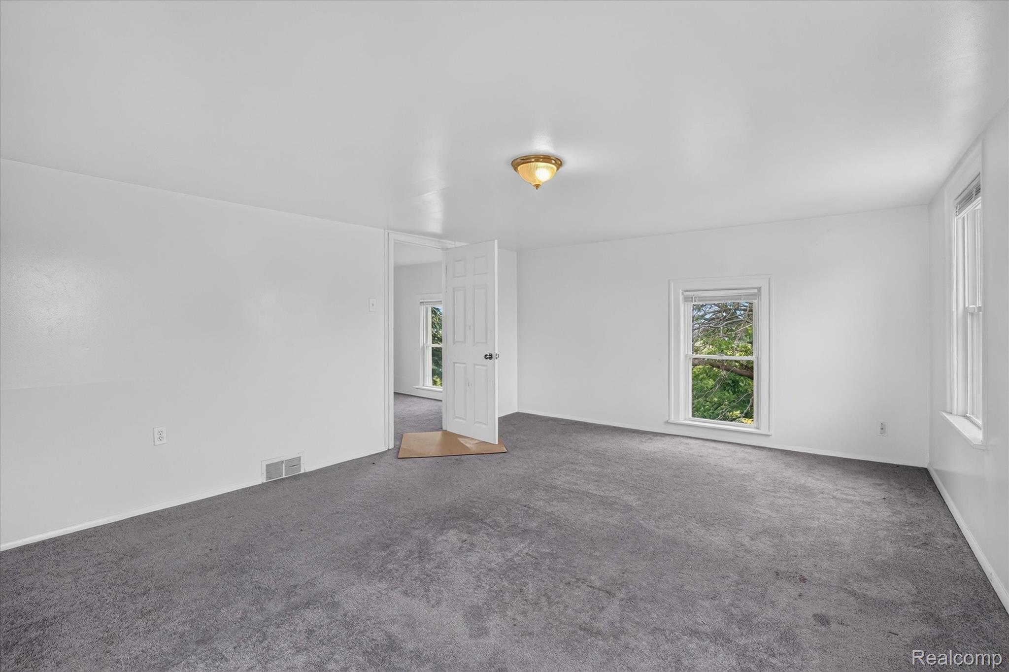 5660 Tittabawassee Road Property Photo 24