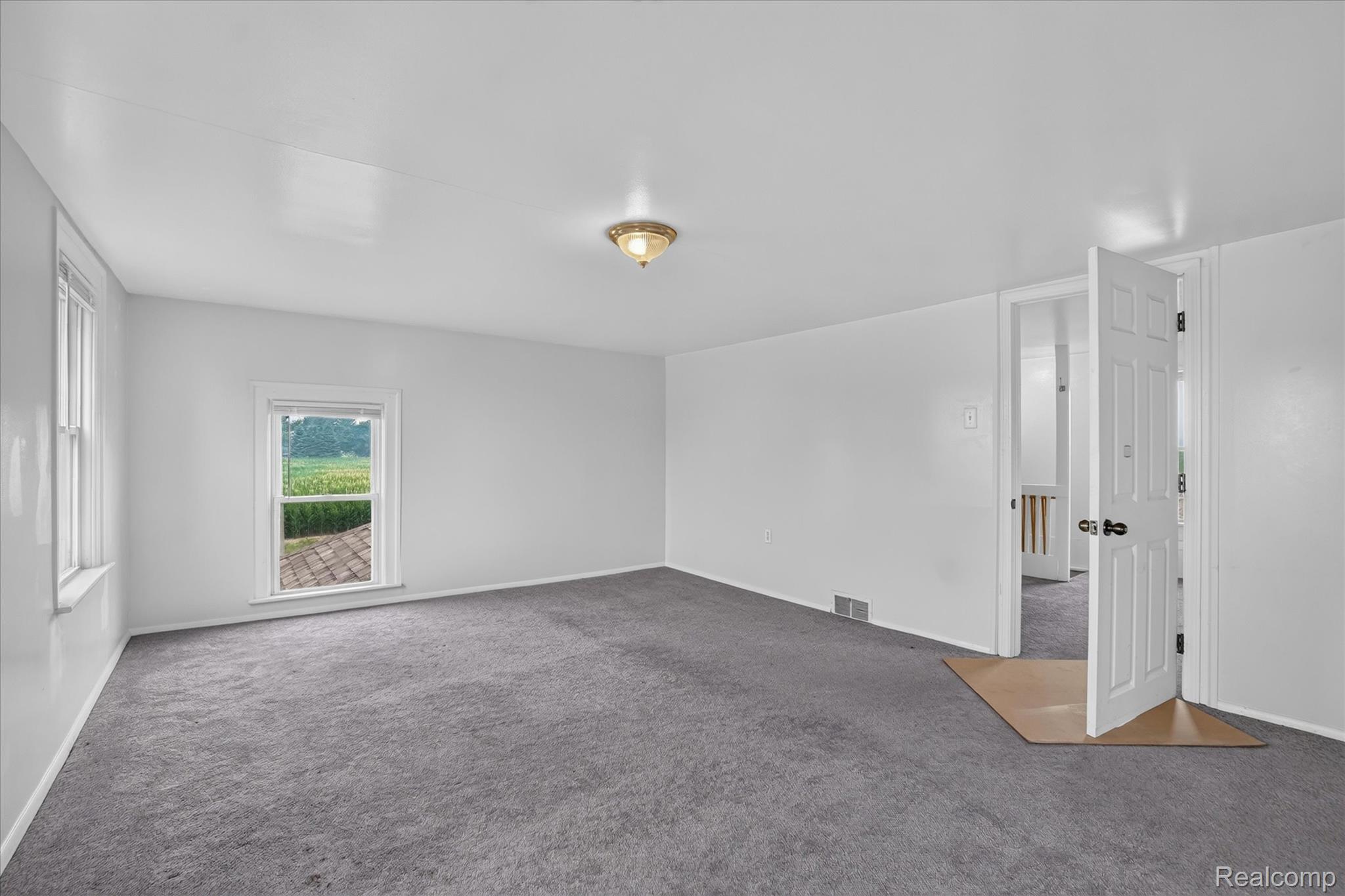 5660 Tittabawassee Road Property Photo 25