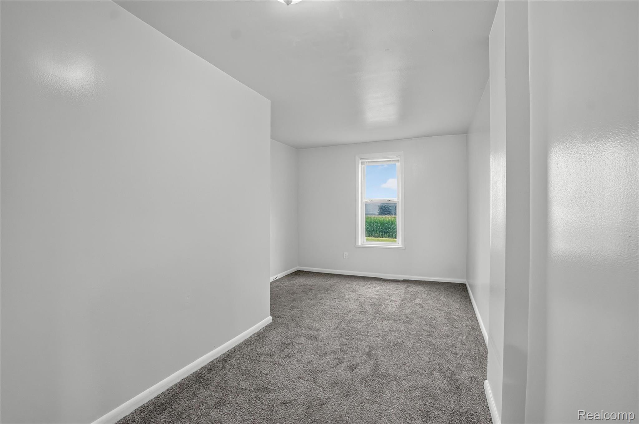 5660 Tittabawassee Road Property Photo 30