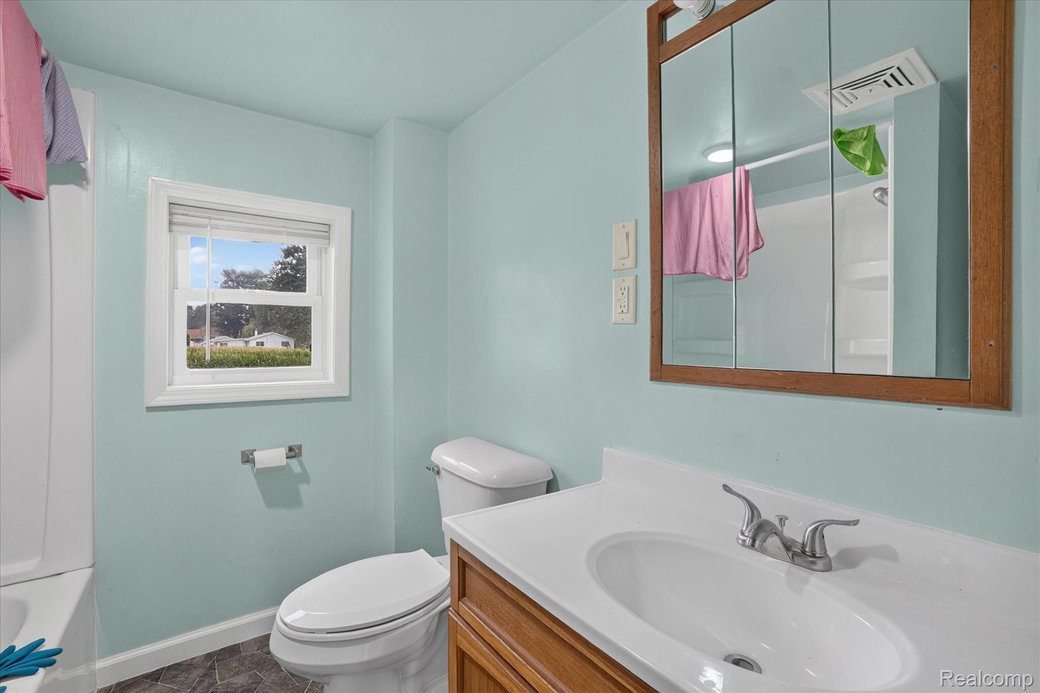 5660 Tittabawassee Road Property Photo 31