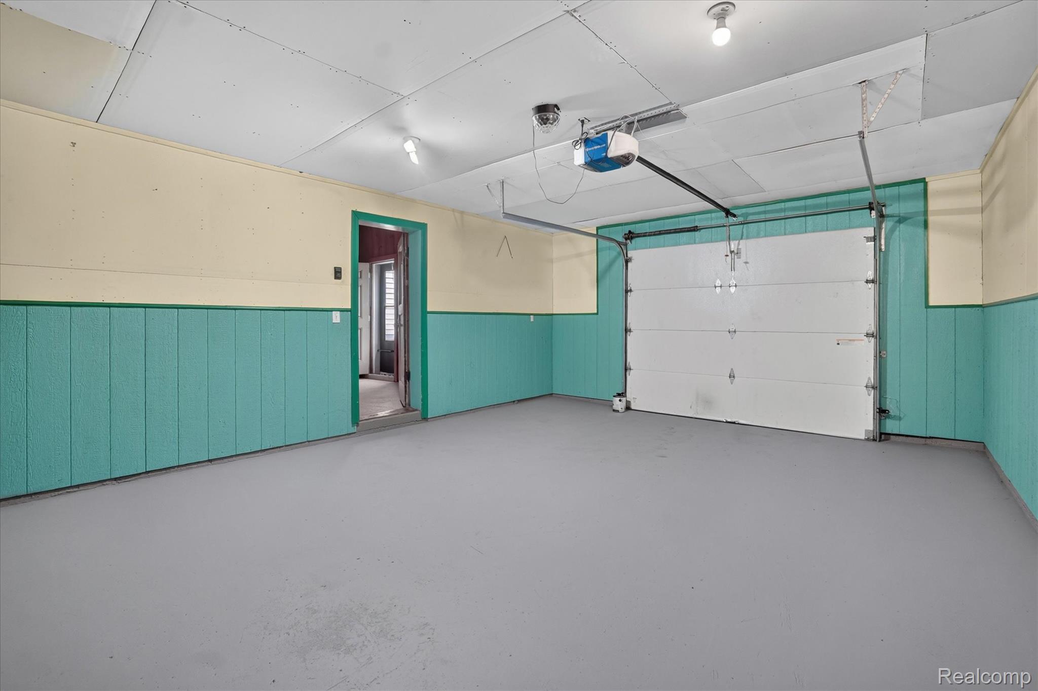 5660 Tittabawassee Road Property Photo 33