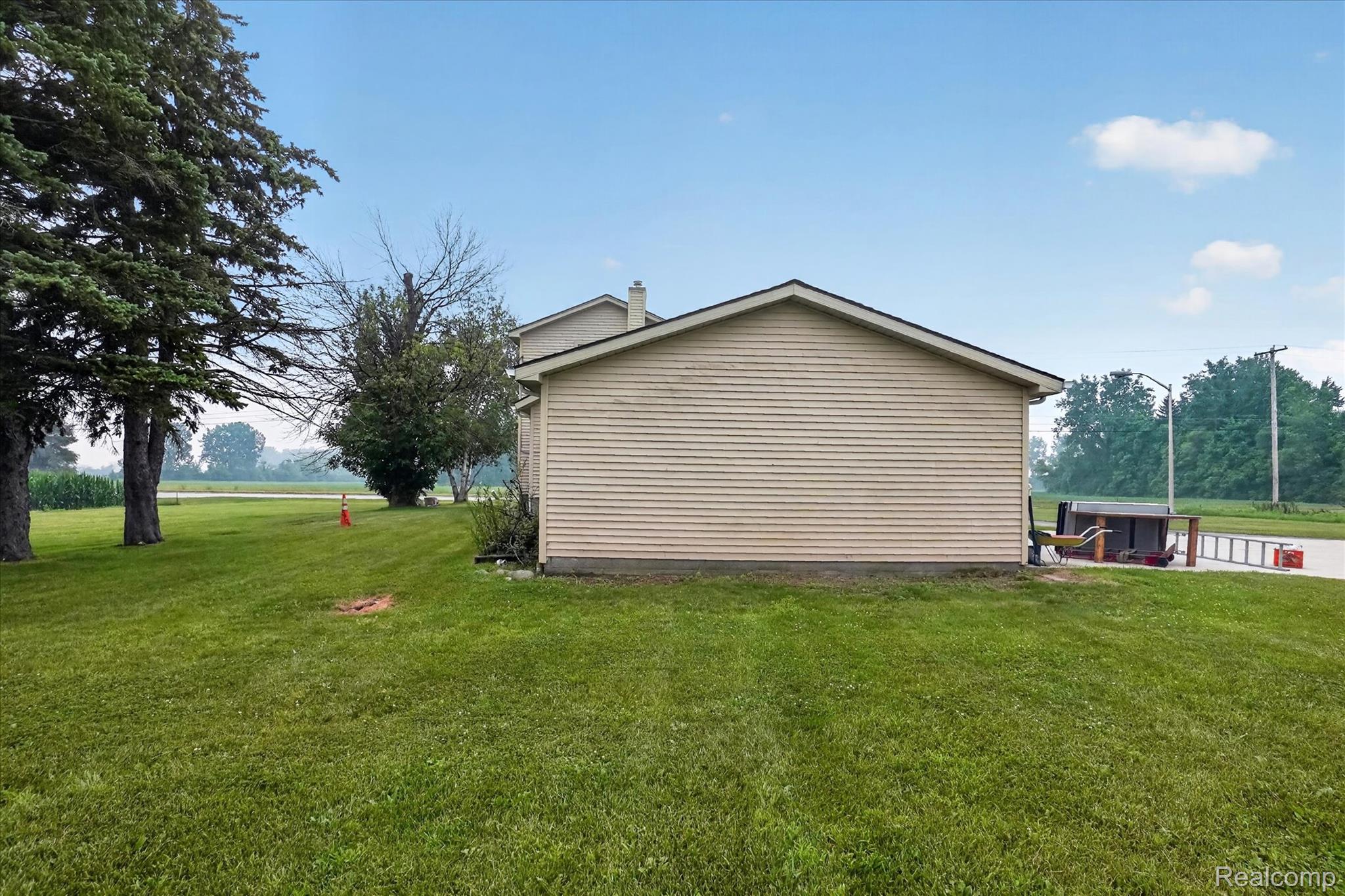 5660 Tittabawassee Road Property Photo 46