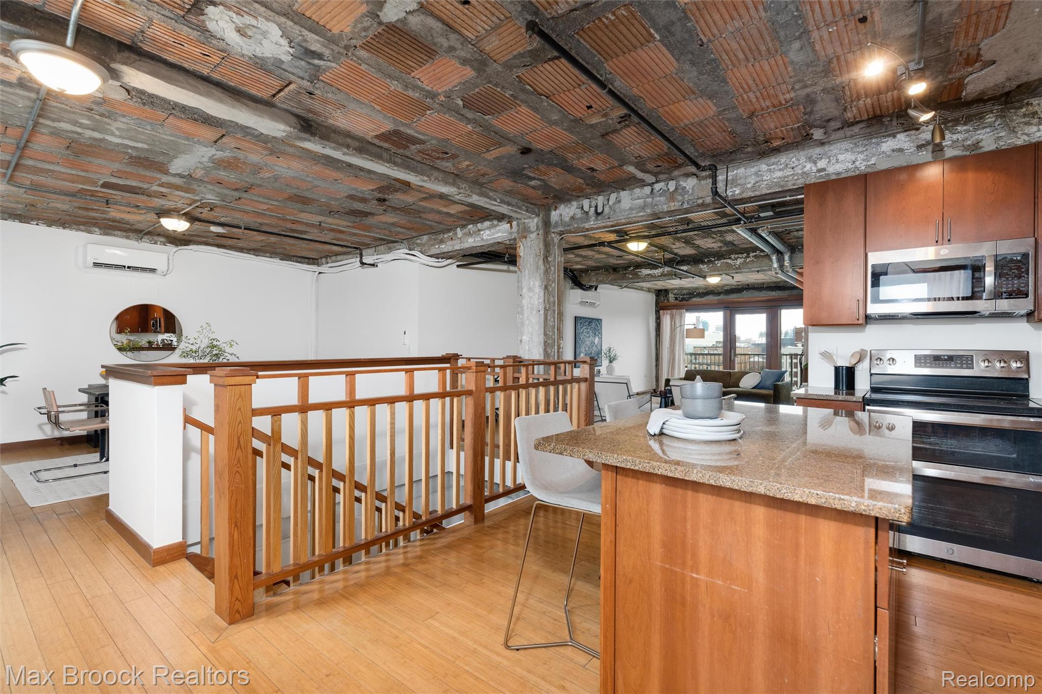 2915 John R Street 509 Property Photo 6