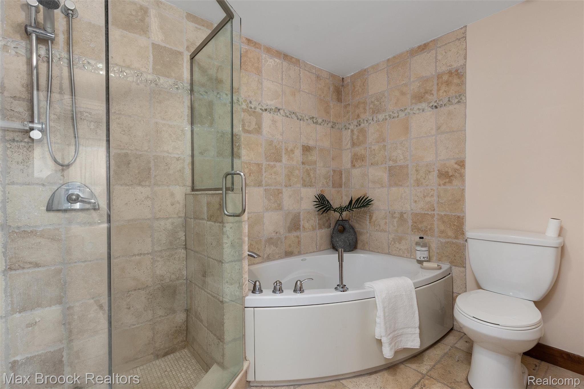 2915 John R Street 509 Property Photo 20