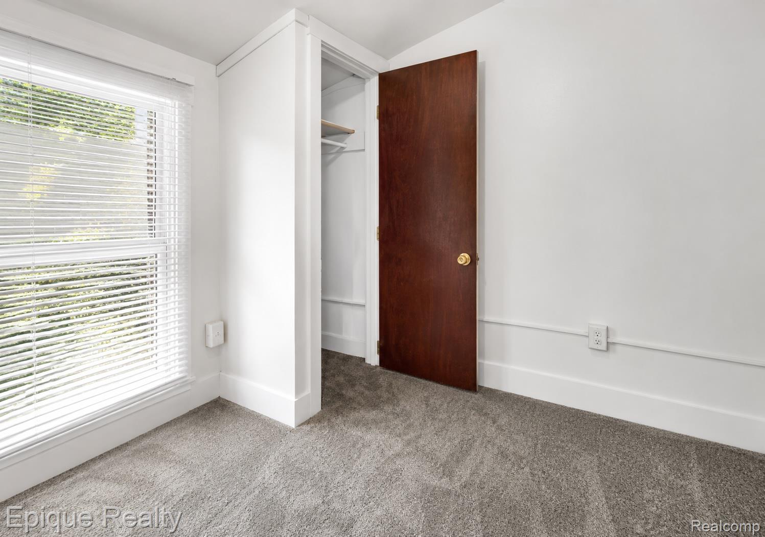 315 S Adams Street Property Photo 11