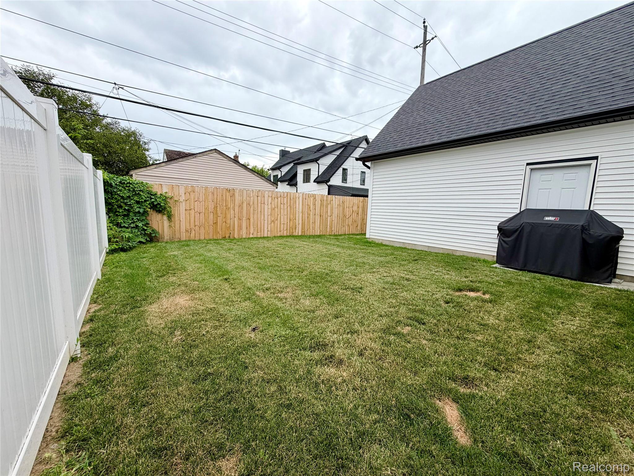 442 Ardmore Drive Property Photo 6