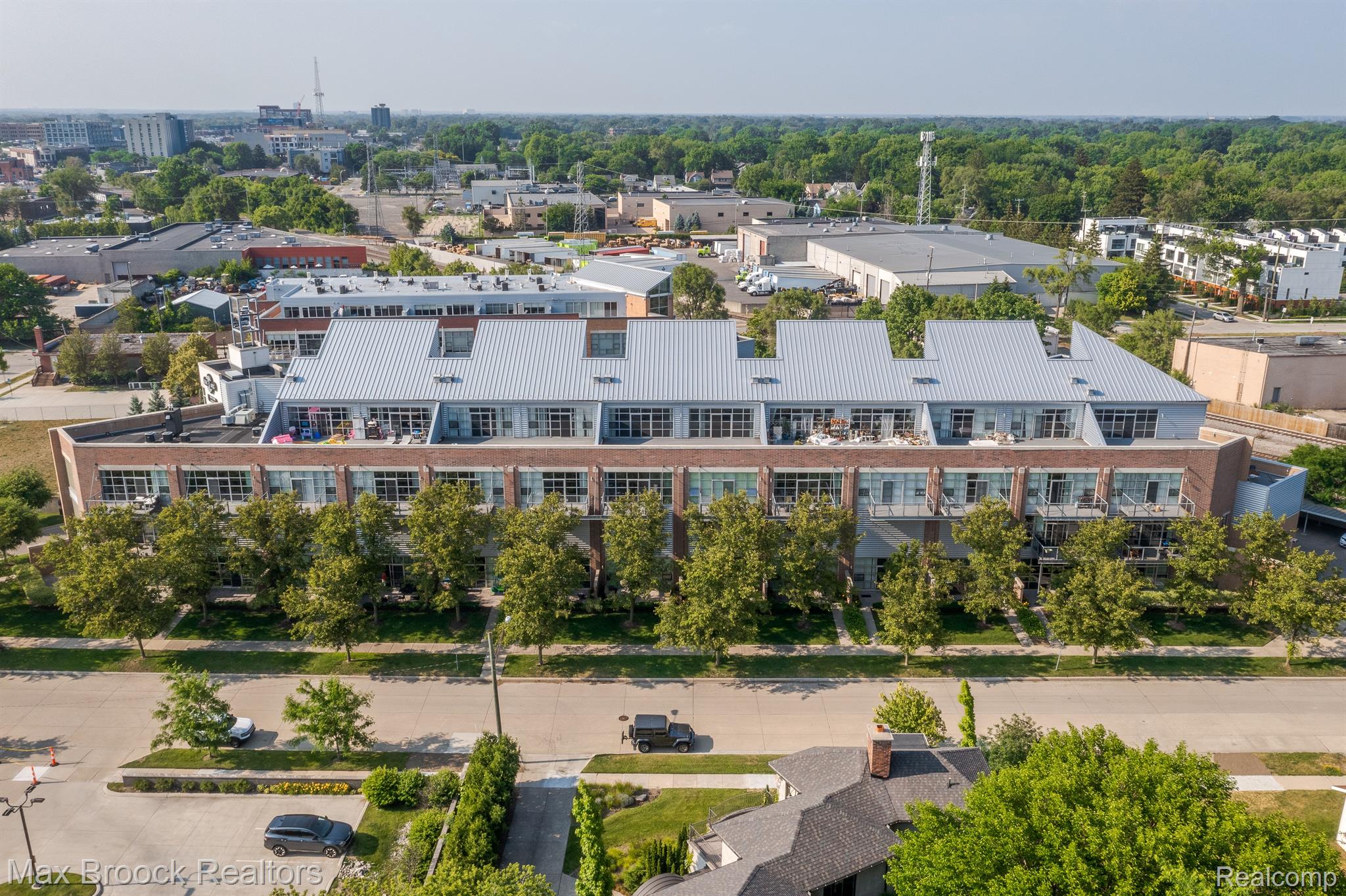 333 E PARENT Avenue 41