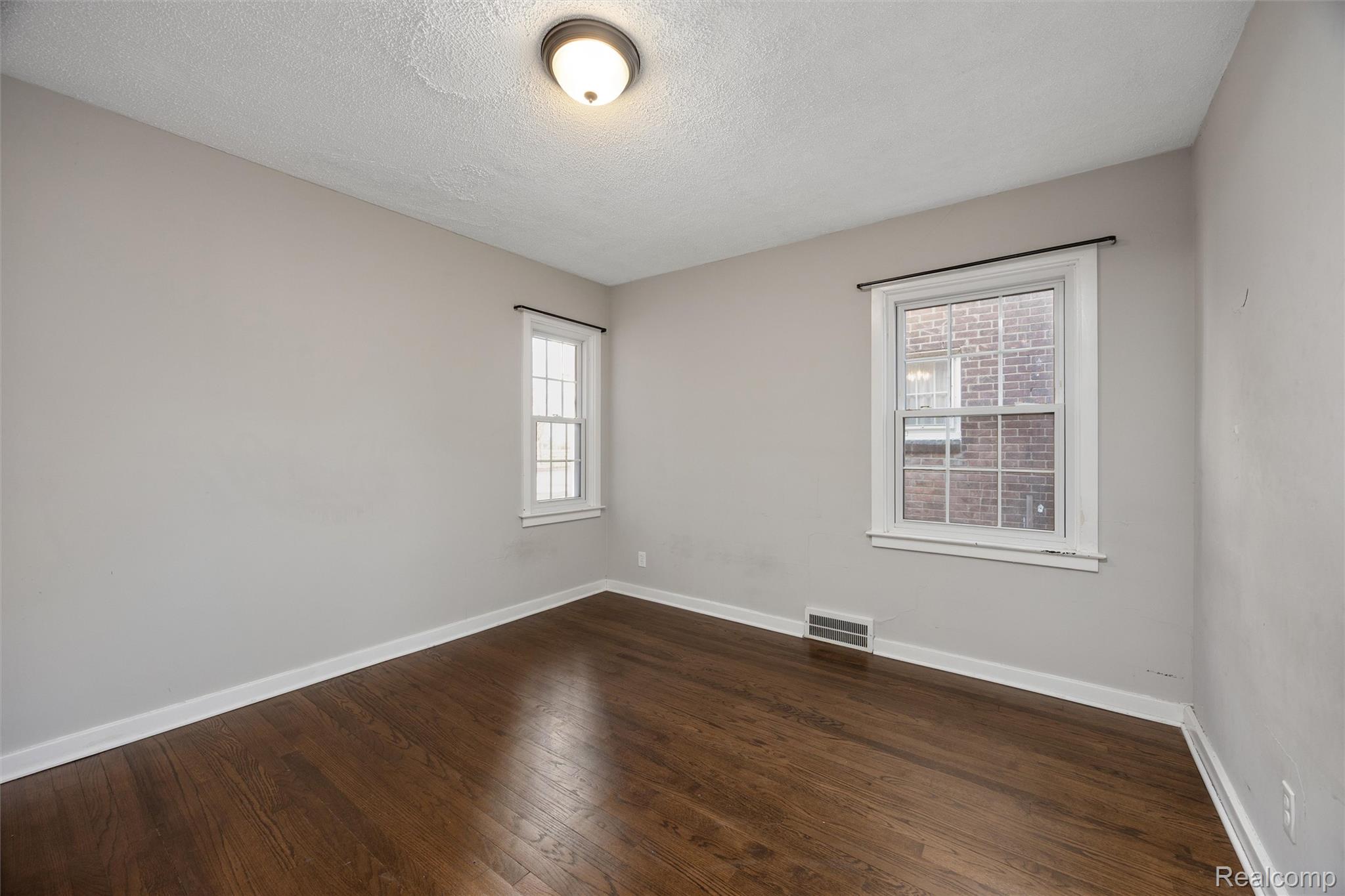20701 Toles Lane Property Photo 9