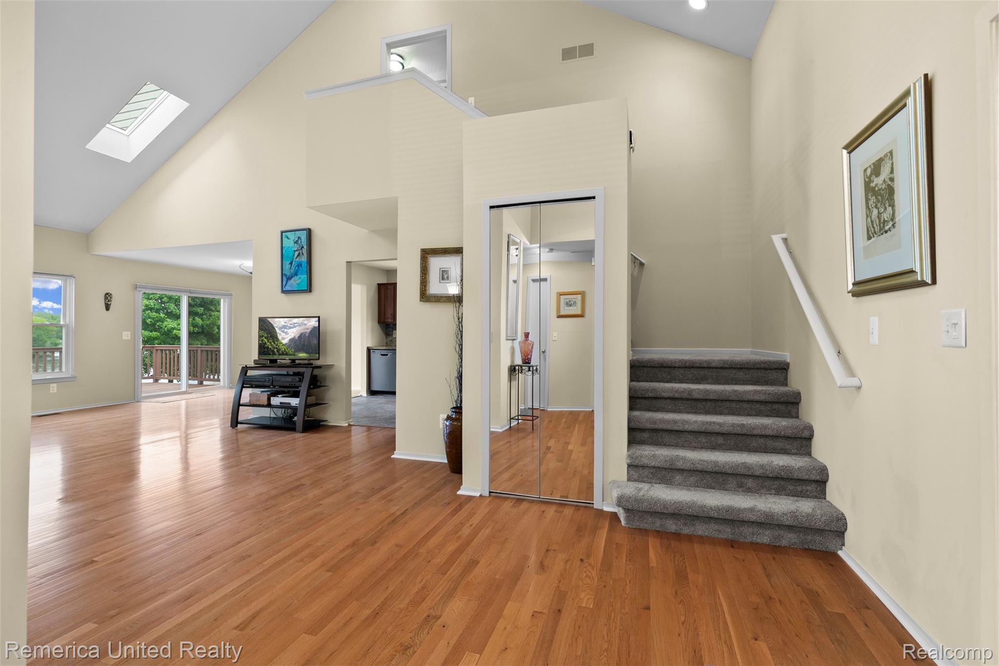 450 Berry Lake Drive Property Photo 5