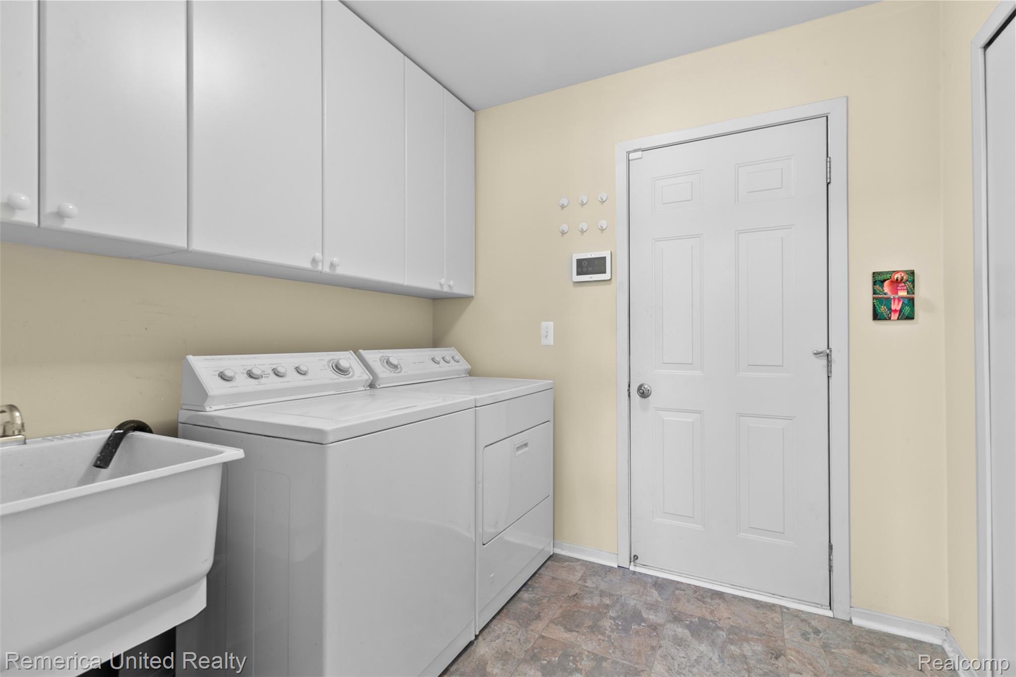 450 Berry Lake Drive Property Photo 15