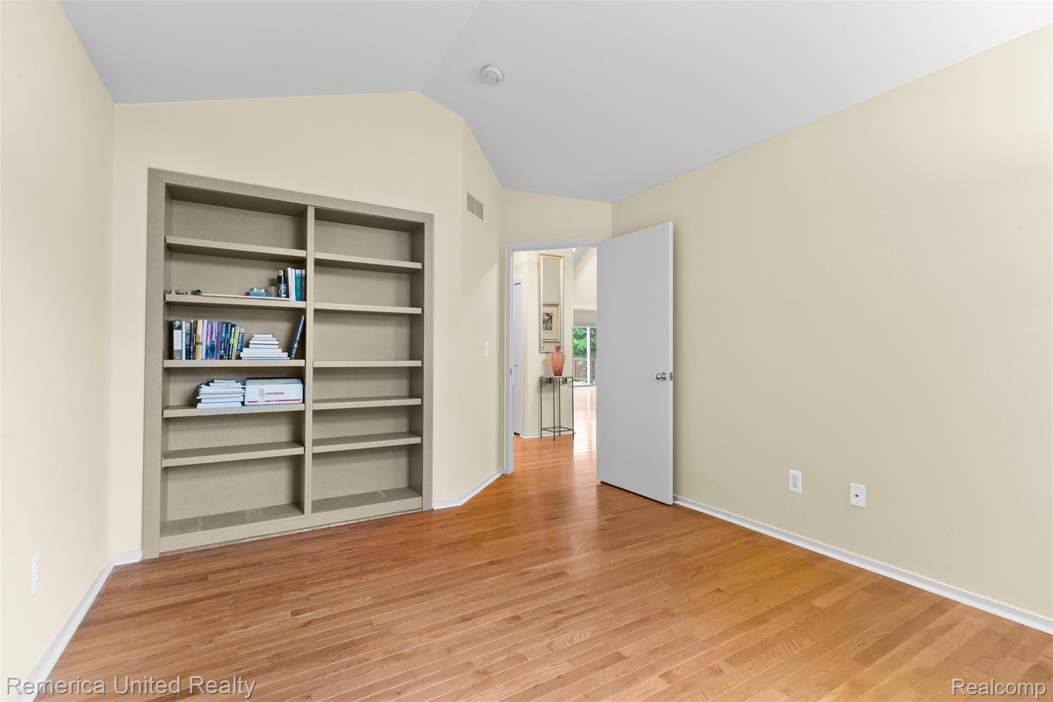 450 Berry Lake Drive Property Photo 17
