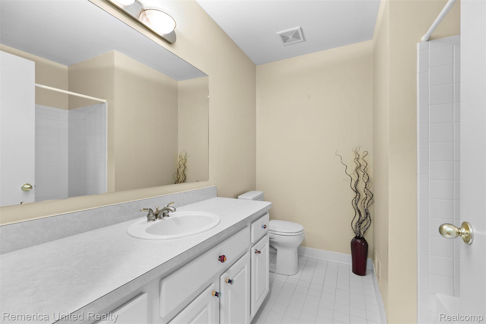 450 Berry Lake Drive Property Photo 18