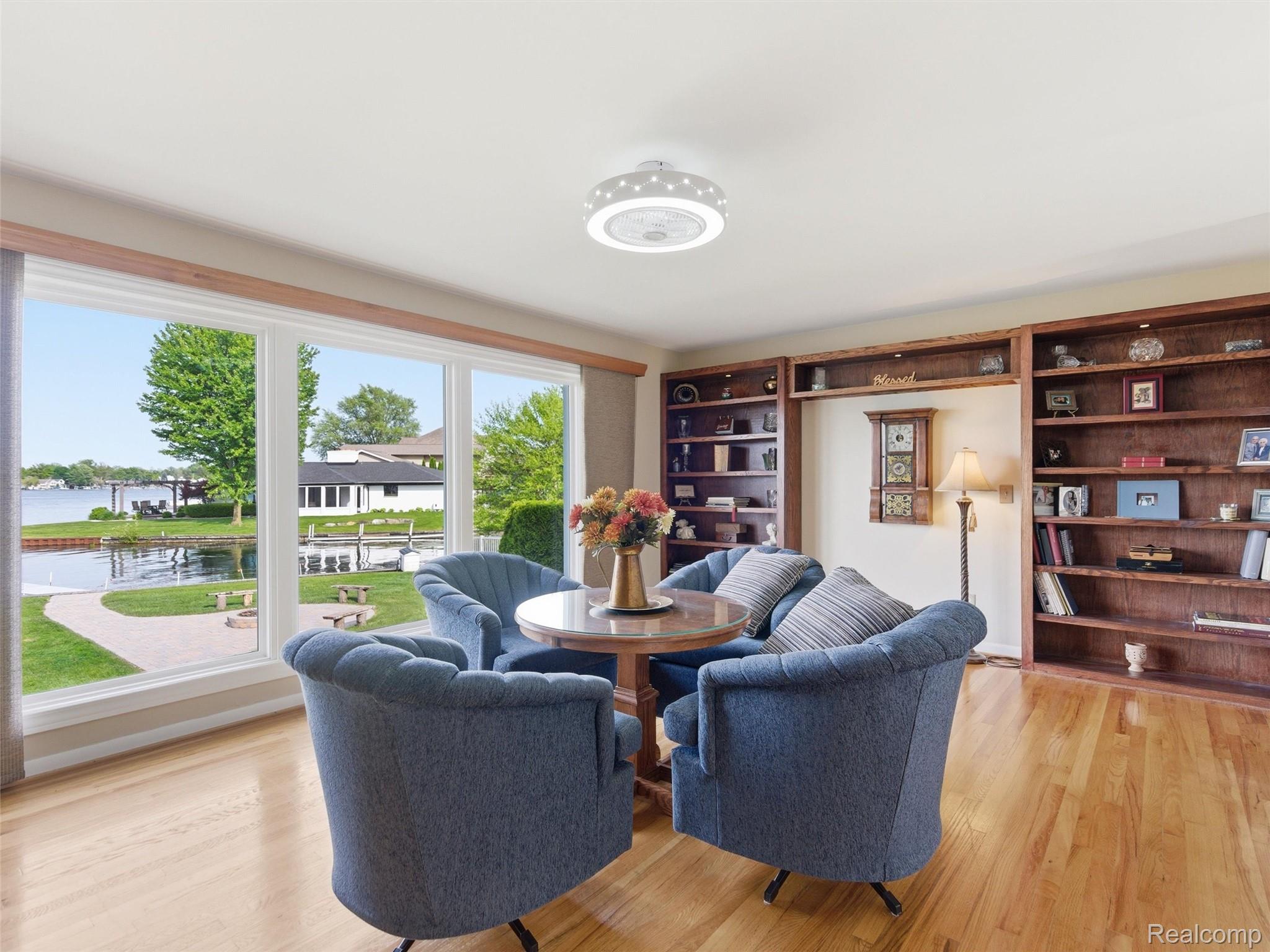 12099 Torrey Road Property Photo 4
