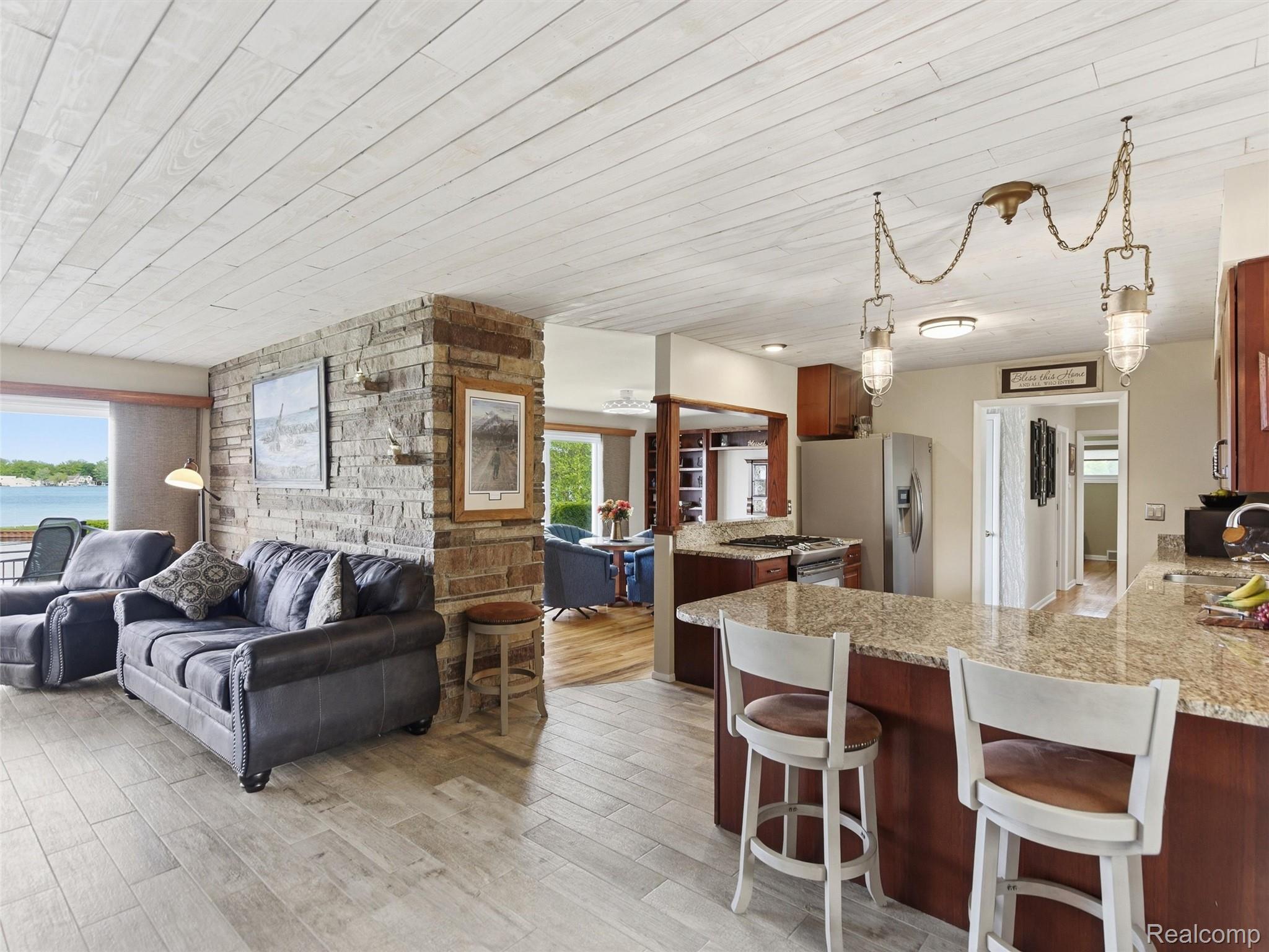 12099 Torrey Road Property Photo 12