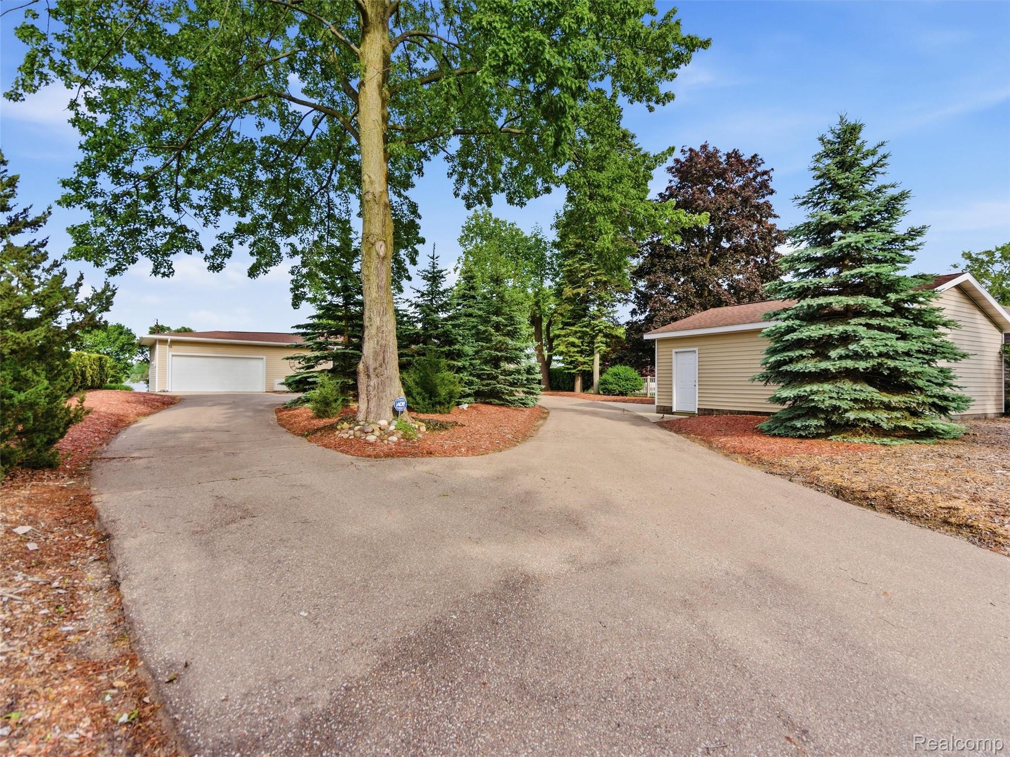 12099 Torrey Road Property Photo 43