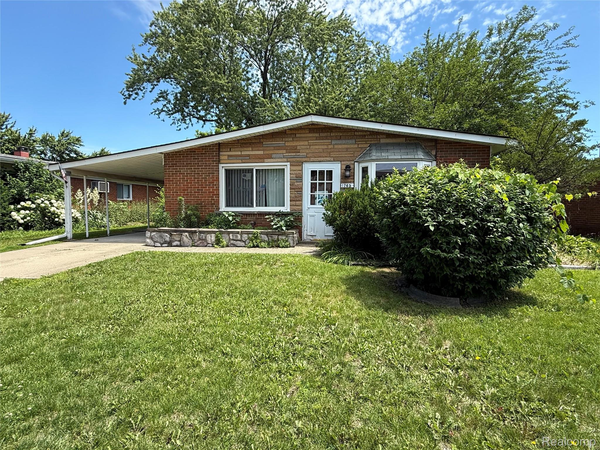 1765 Dulong Avenue Property Photo 1