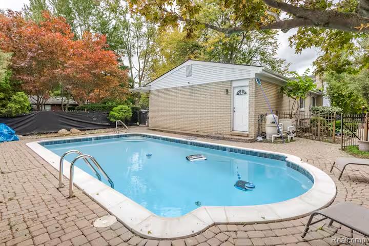 11261 Alger Street Property Photo 2