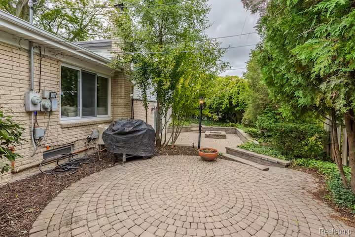 11261 Alger Street Property Photo 33