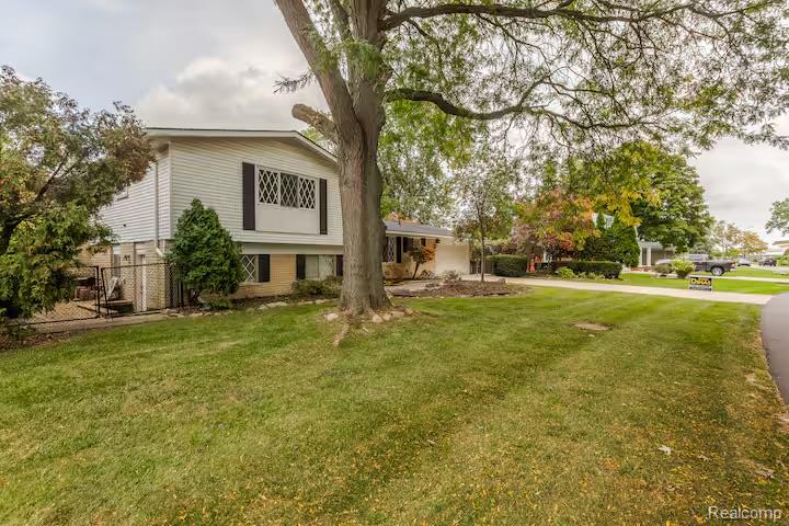 11261 Alger Street Property Photo 35