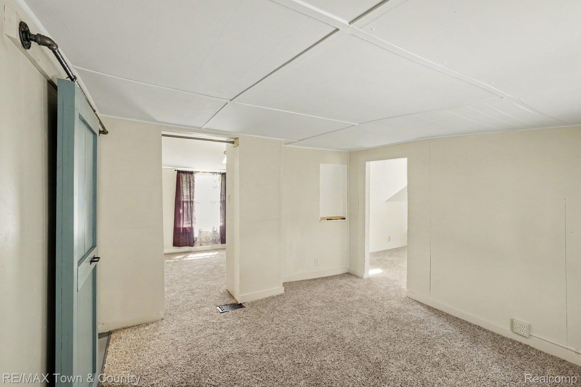 2062 E Schumacher Avenue Property Photo 15