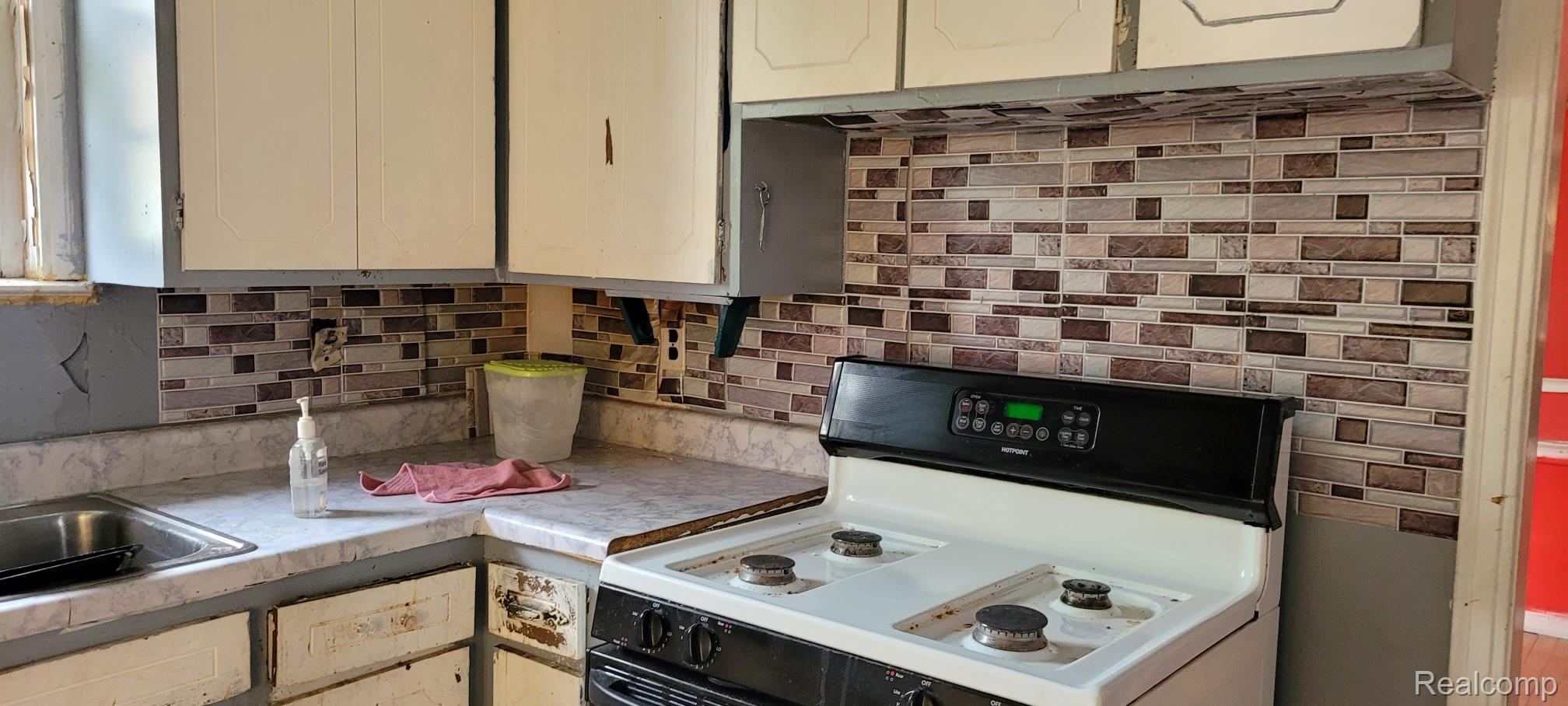 13123 Indiana Street Property Photo 2